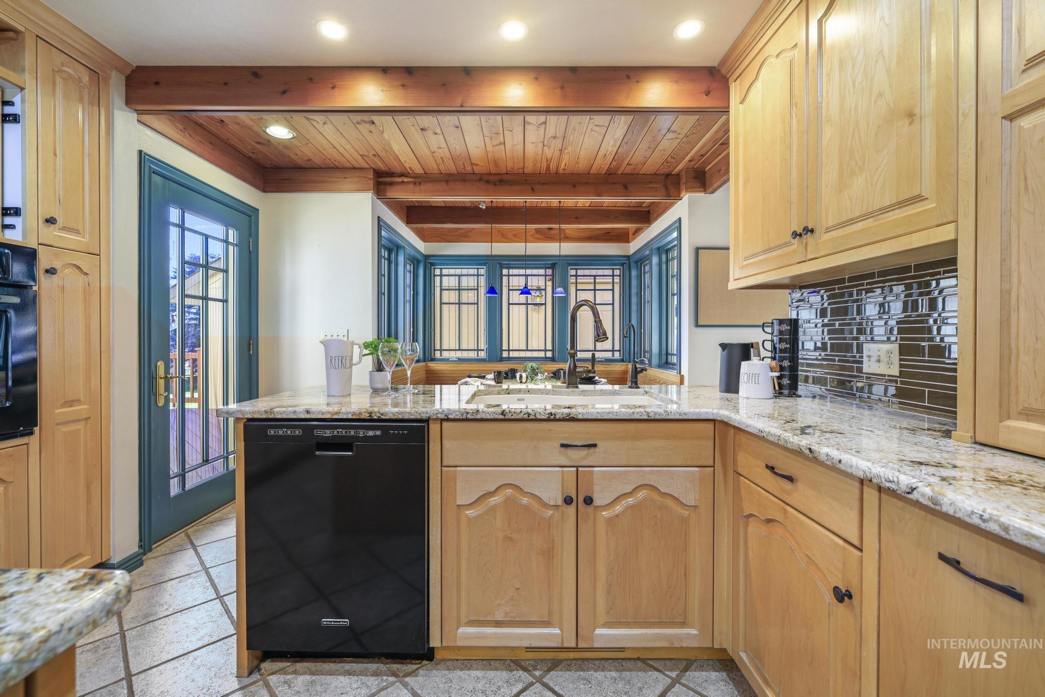 1172 Hankins Rd N, Twin Falls, Idaho 83301, 5 Bedrooms, 3 Bathrooms, Residential For Sale, Price $798,000, 98980958