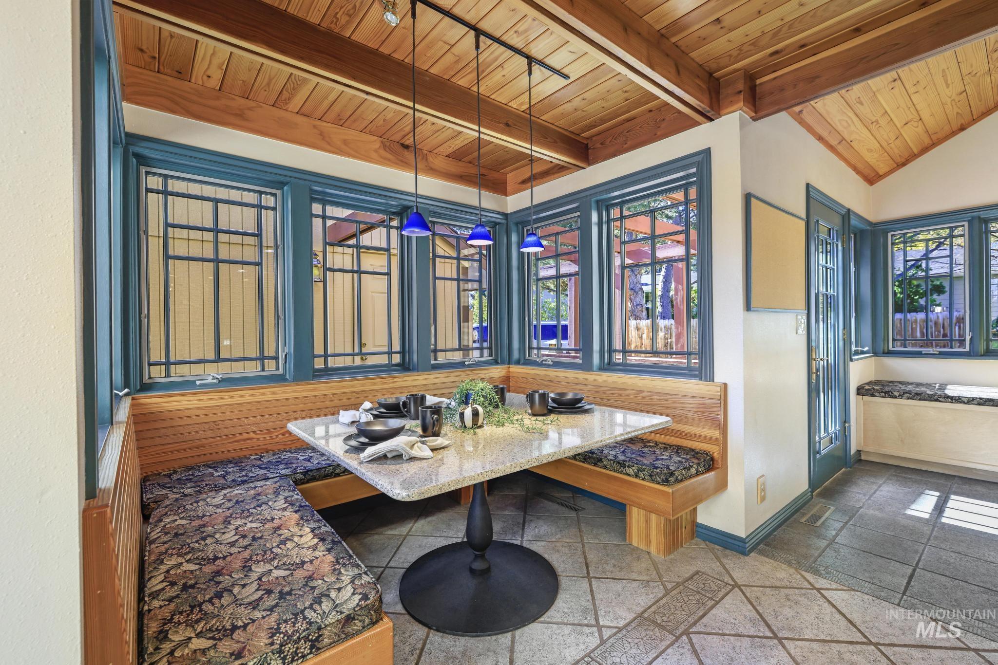 1172 Hankins Rd N, Twin Falls, Idaho 83301, 5 Bedrooms, 3 Bathrooms, Residential For Sale, Price $798,000, 98980958