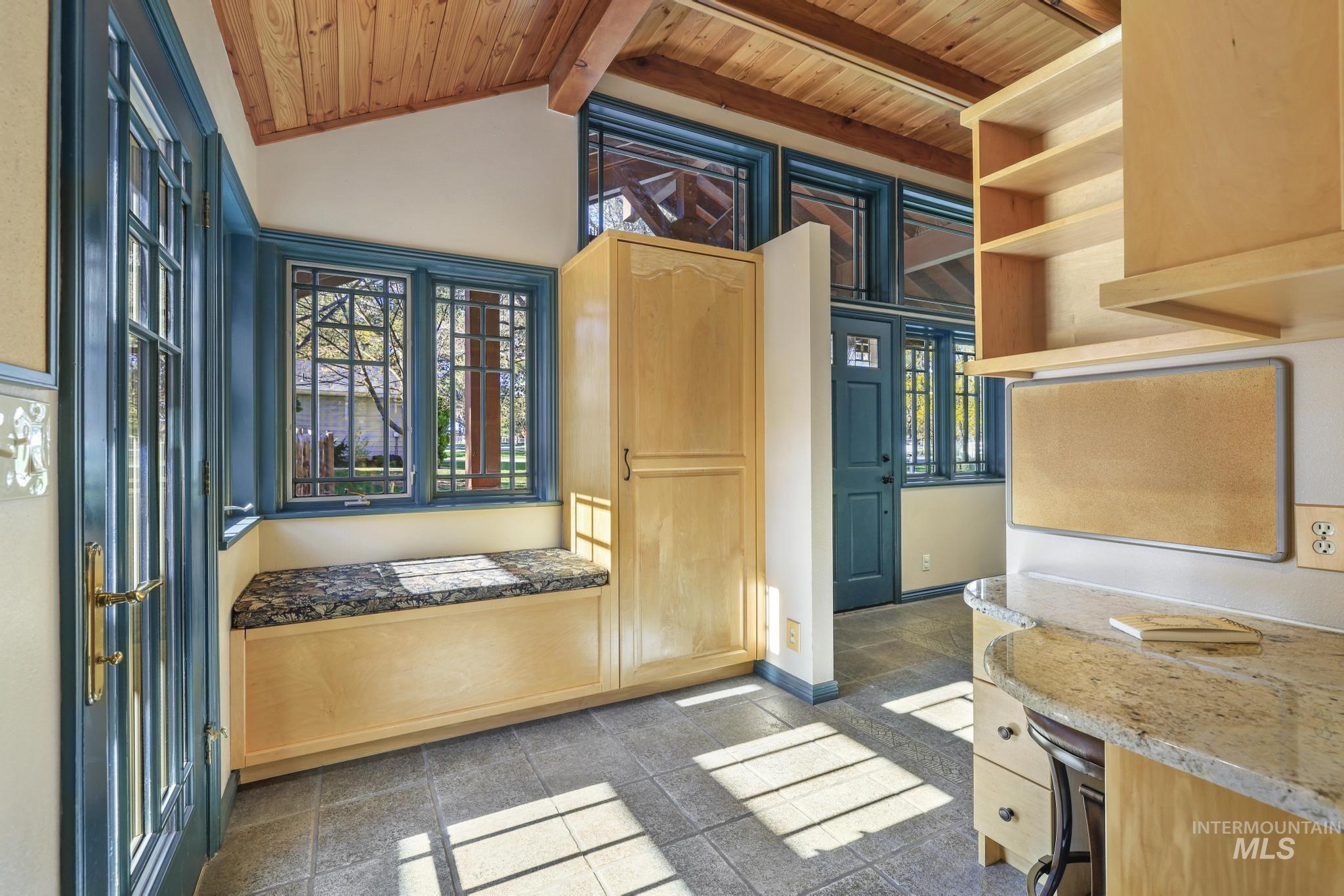 1172 Hankins Rd N, Twin Falls, Idaho 83301, 5 Bedrooms, 3 Bathrooms, Residential For Sale, Price $798,000, 98980958