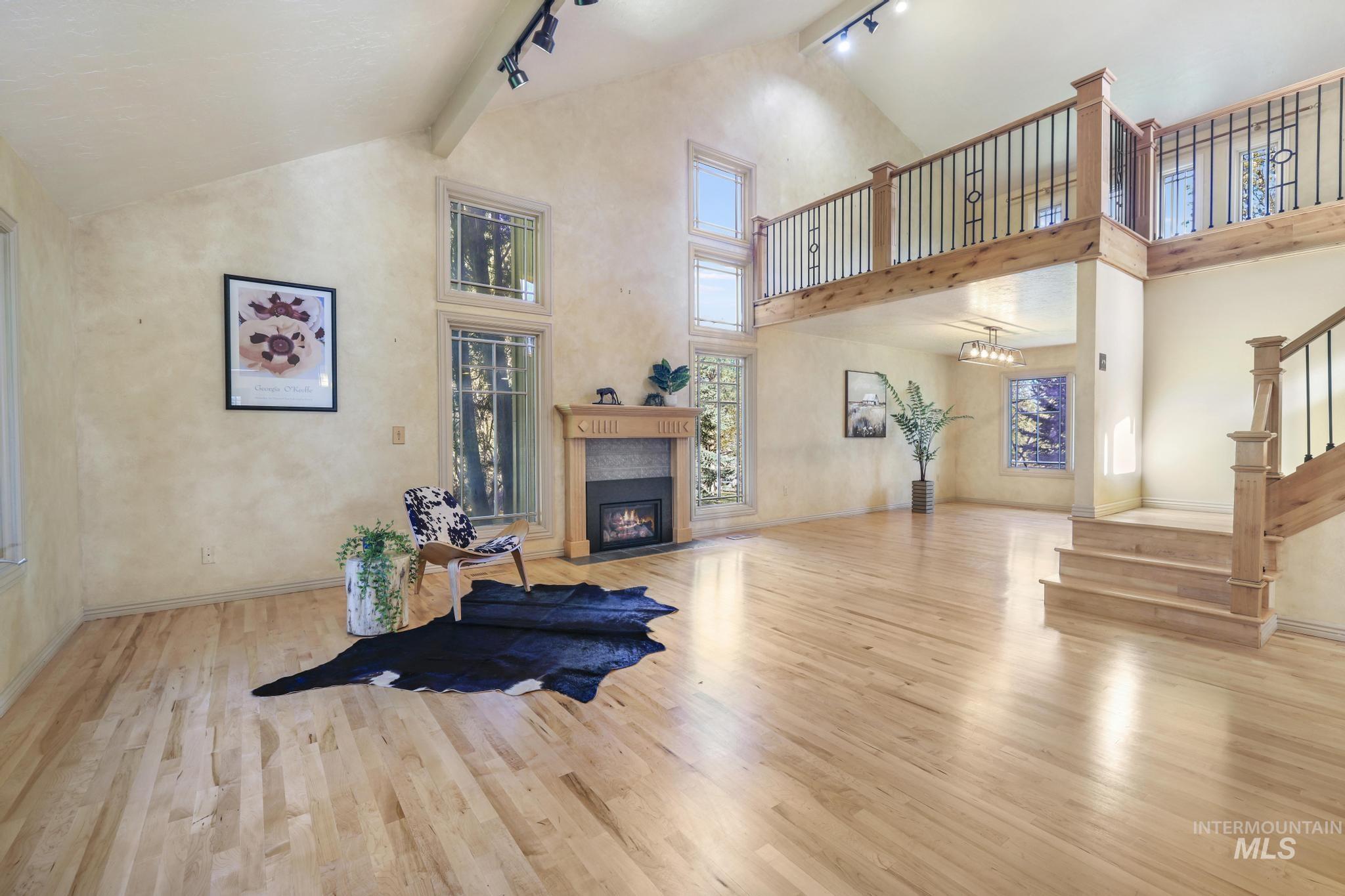 1172 Hankins Rd N, Twin Falls, Idaho 83301, 5 Bedrooms, 3 Bathrooms, Residential For Sale, Price $798,000, 98980958