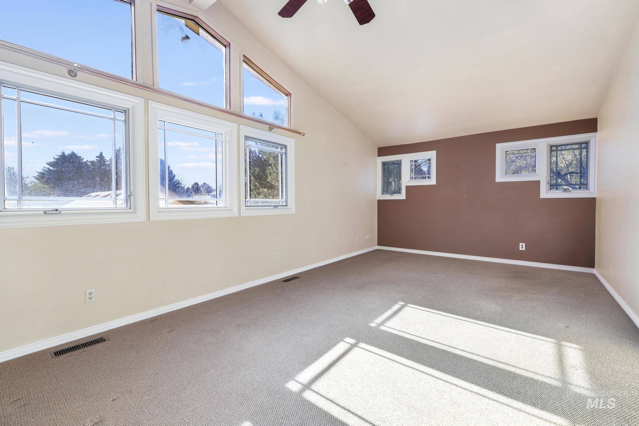 1172 Hankins Rd N, Twin Falls, Idaho 83301, 5 Bedrooms, 3 Bathrooms, Residential For Sale, Price $825,000, 98980958