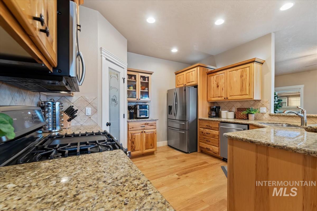 514 W Black Rock Dr, Meridian, Idaho 83646, 4 Bedrooms, 2.5 Bathrooms, Residential For Sale, Price $650,000, 98980961