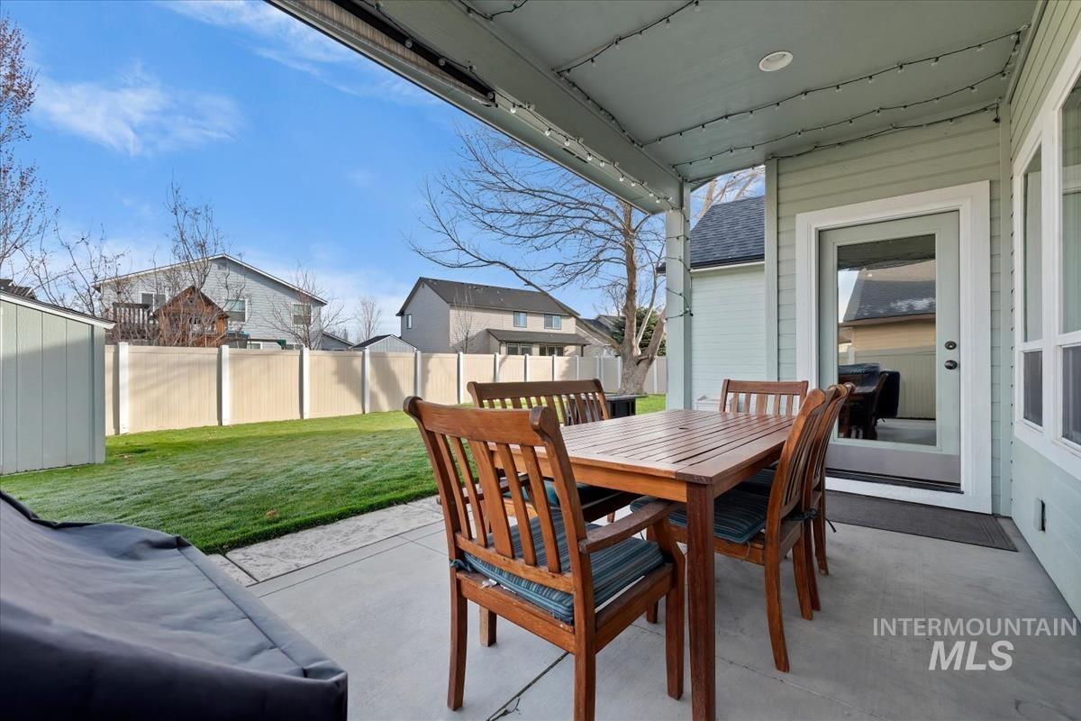 514 W Black Rock Dr, Meridian, Idaho 83646, 4 Bedrooms, 2.5 Bathrooms, Residential For Sale, Price $650,000, 98980961