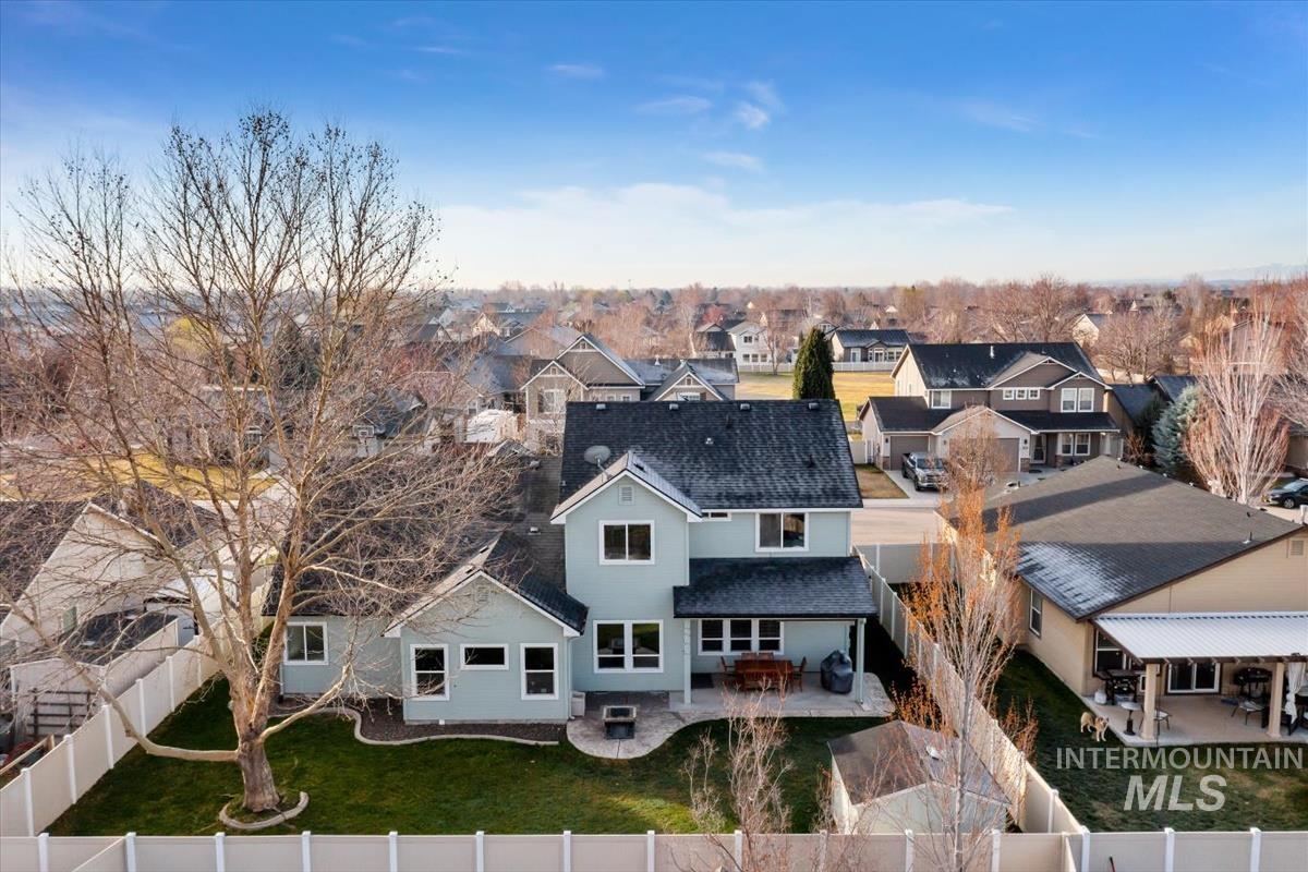 514 W Black Rock Dr, Meridian, Idaho 83646, 4 Bedrooms, 2.5 Bathrooms, Residential For Sale, Price $650,000, 98980961