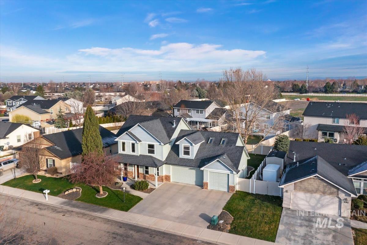 514 W Black Rock Dr, Meridian, Idaho 83646, 4 Bedrooms, 2.5 Bathrooms, Residential For Sale, Price $650,000, 98980961