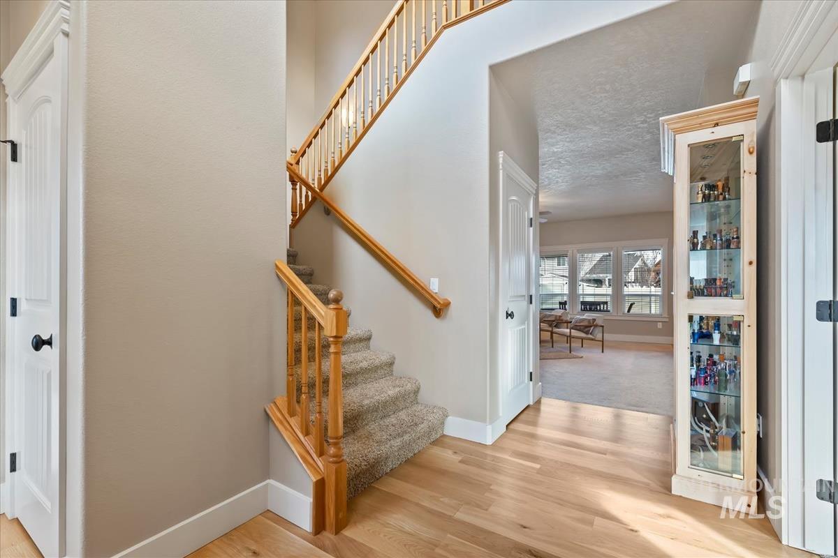 514 W Black Rock Dr, Meridian, Idaho 83646, 4 Bedrooms, 2.5 Bathrooms, Residential For Sale, Price $650,000, 98980961