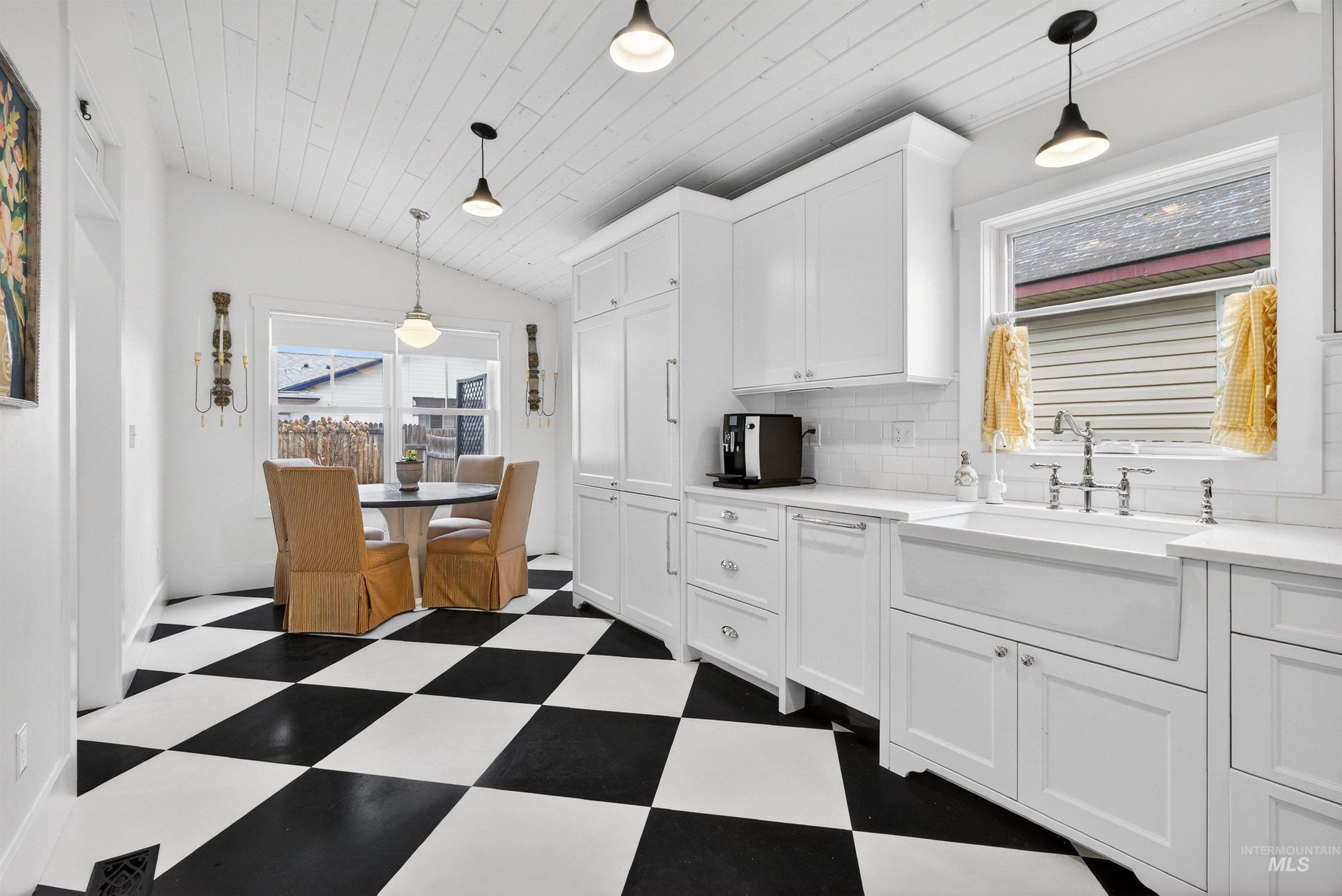 5125 N Pierce Park Lane, Boise, Idaho 83714-7813, 3 Bedrooms, 2.5 Bathrooms, Residential For Sale, Price $620,000, 98980962