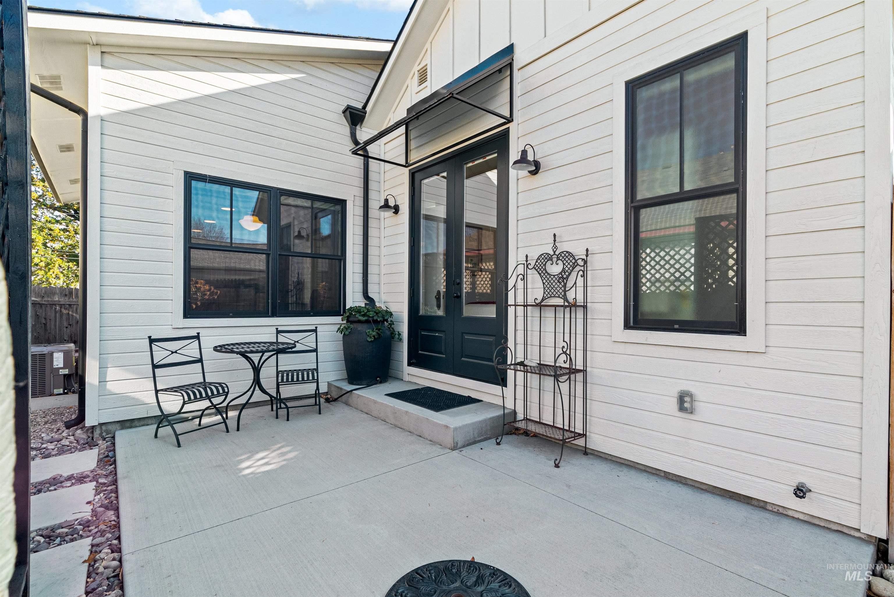 5125 N Pierce Park Lane, Boise, Idaho 83714-7813, 3 Bedrooms, 2.5 Bathrooms, Residential For Sale, Price $620,000, 98980962