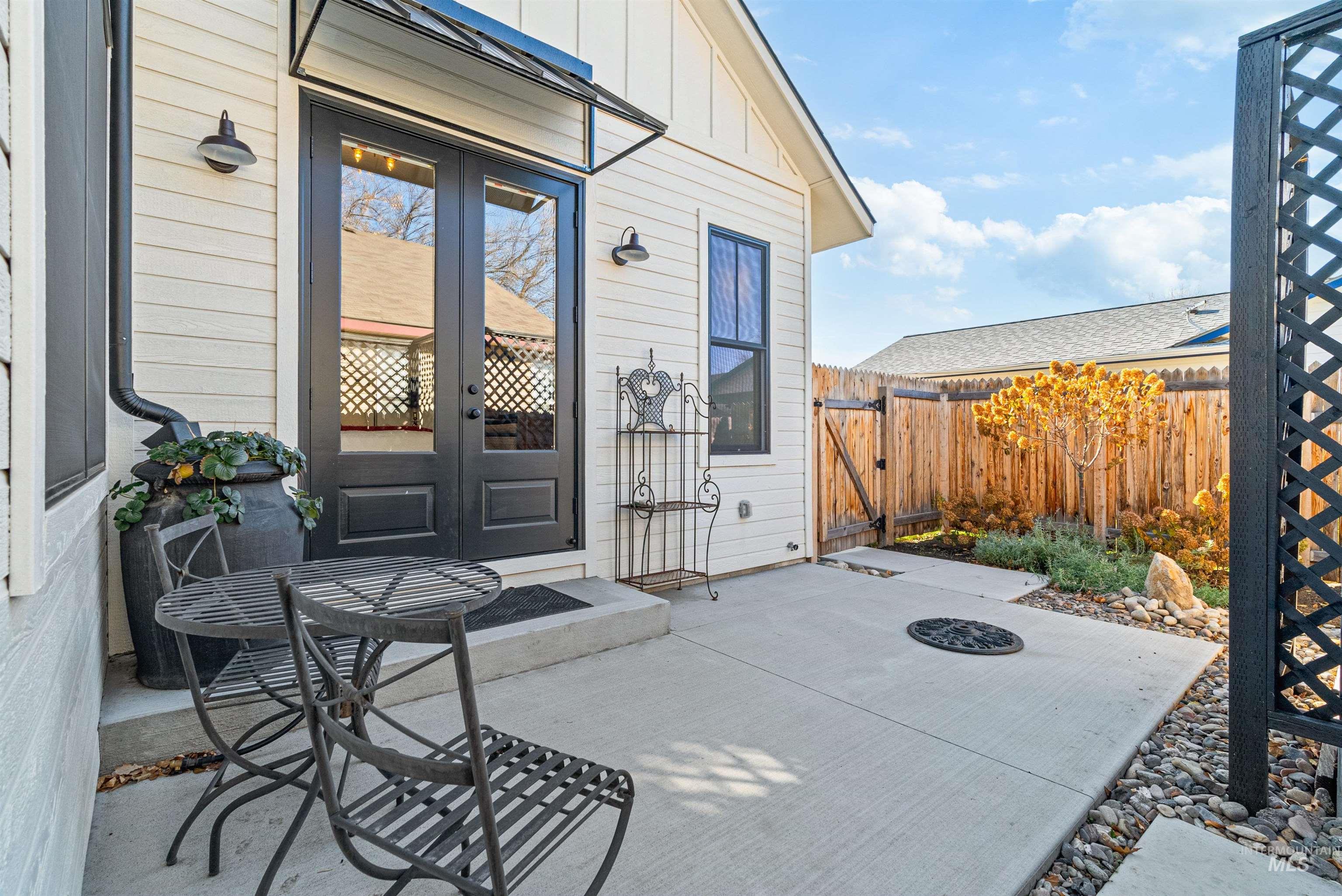 5125 N Pierce Park Lane, Boise, Idaho 83714-7813, 3 Bedrooms, 2.5 Bathrooms, Residential For Sale, Price $620,000, 98980962