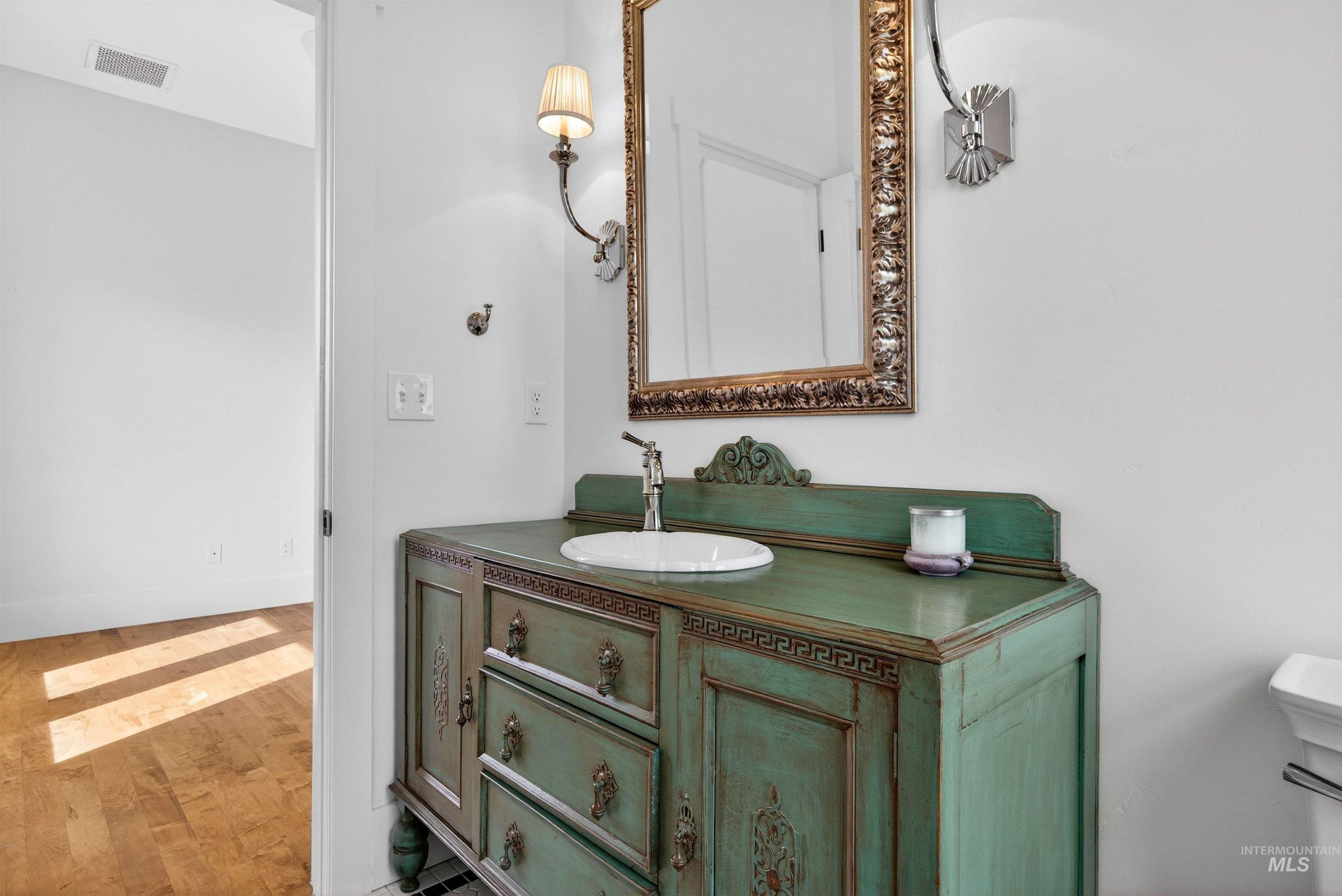 5125 N Pierce Park Lane, Boise, Idaho 83714-7813, 3 Bedrooms, 2.5 Bathrooms, Residential For Sale, Price $620,000, 98980962