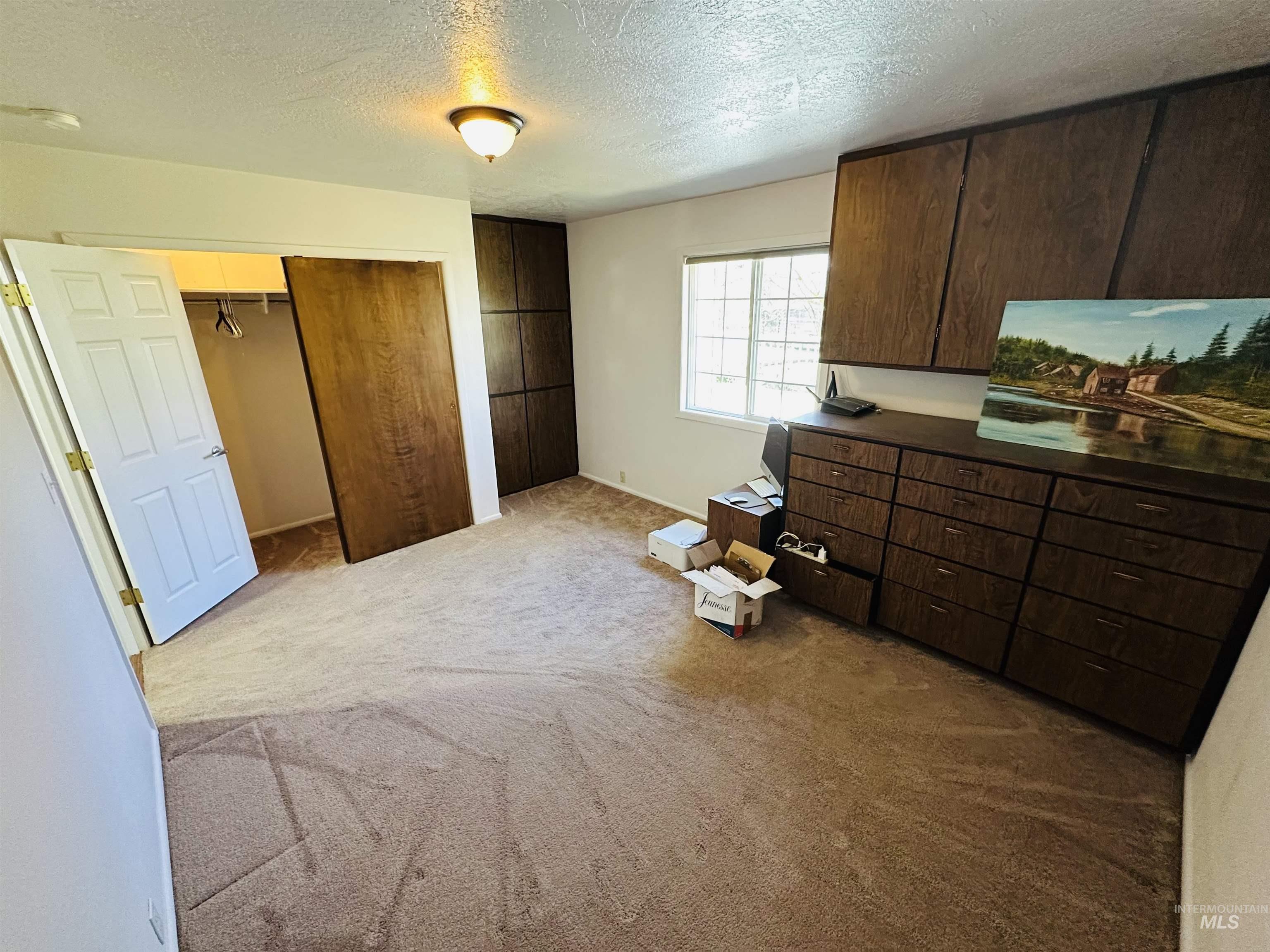 319 SnowMoody way, Ontario, Oregon 97914, 3 Bedrooms, 2 Bathrooms, Residential For Sale, Price $729,000,MLS 98980964