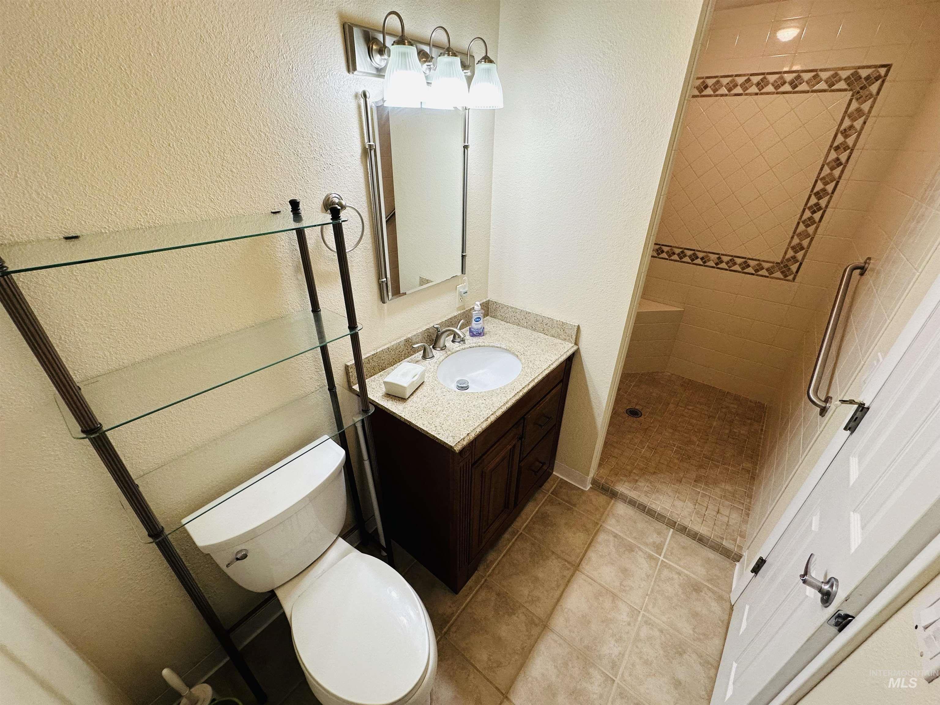 319 SnowMoody way, Ontario, Oregon 97914, 3 Bedrooms, 2 Bathrooms, Residential For Sale, Price $729,000, 98980964