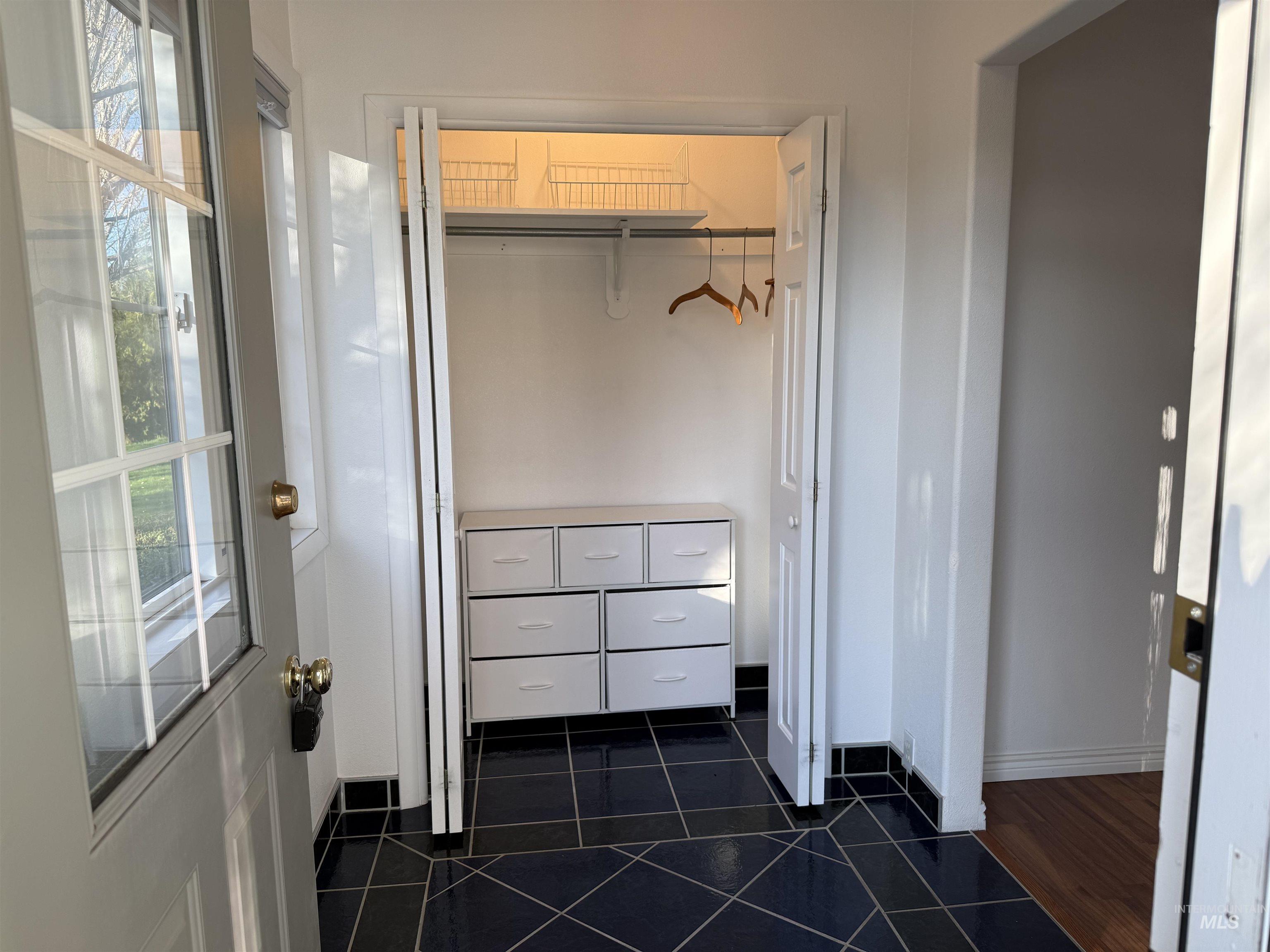 319 SnowMoody way, Ontario, Oregon 97914, 3 Bedrooms, 2 Bathrooms, Residential For Sale, Price $729,000, 98980964