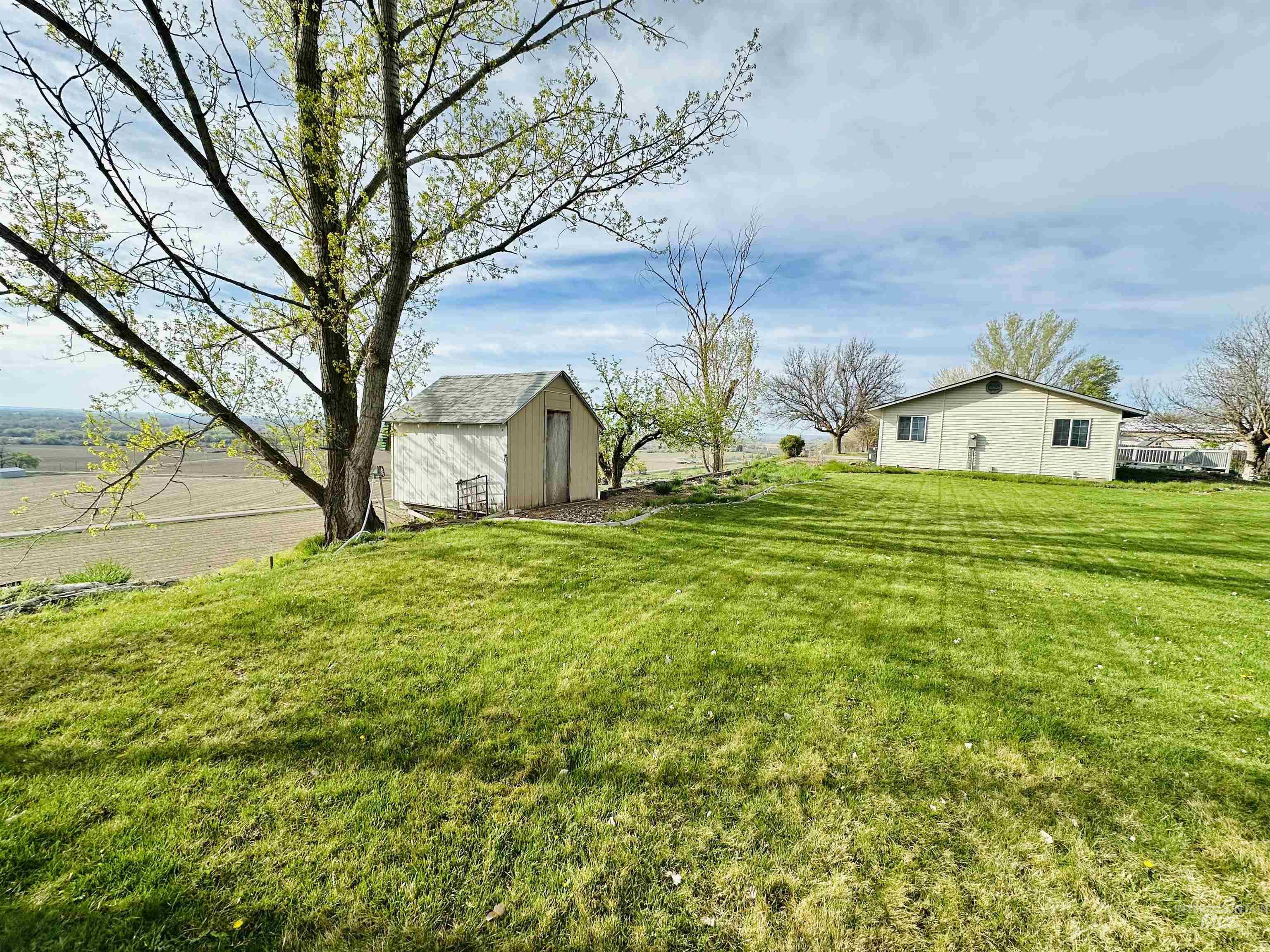 319 SnowMoody way, Ontario, Oregon 97914, 3 Bedrooms, 2 Bathrooms, Residential For Sale, Price $650,000,MLS 98980964