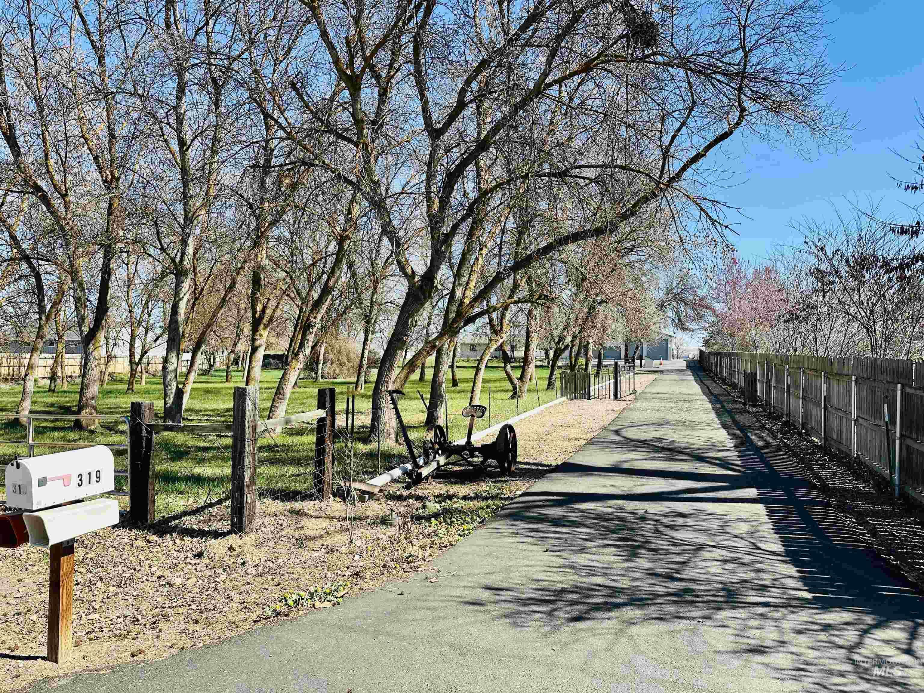 319 SnowMoody way, Ontario, Oregon 97914, 3 Bedrooms, 2 Bathrooms, Residential For Sale, Price $729,000, 98980964