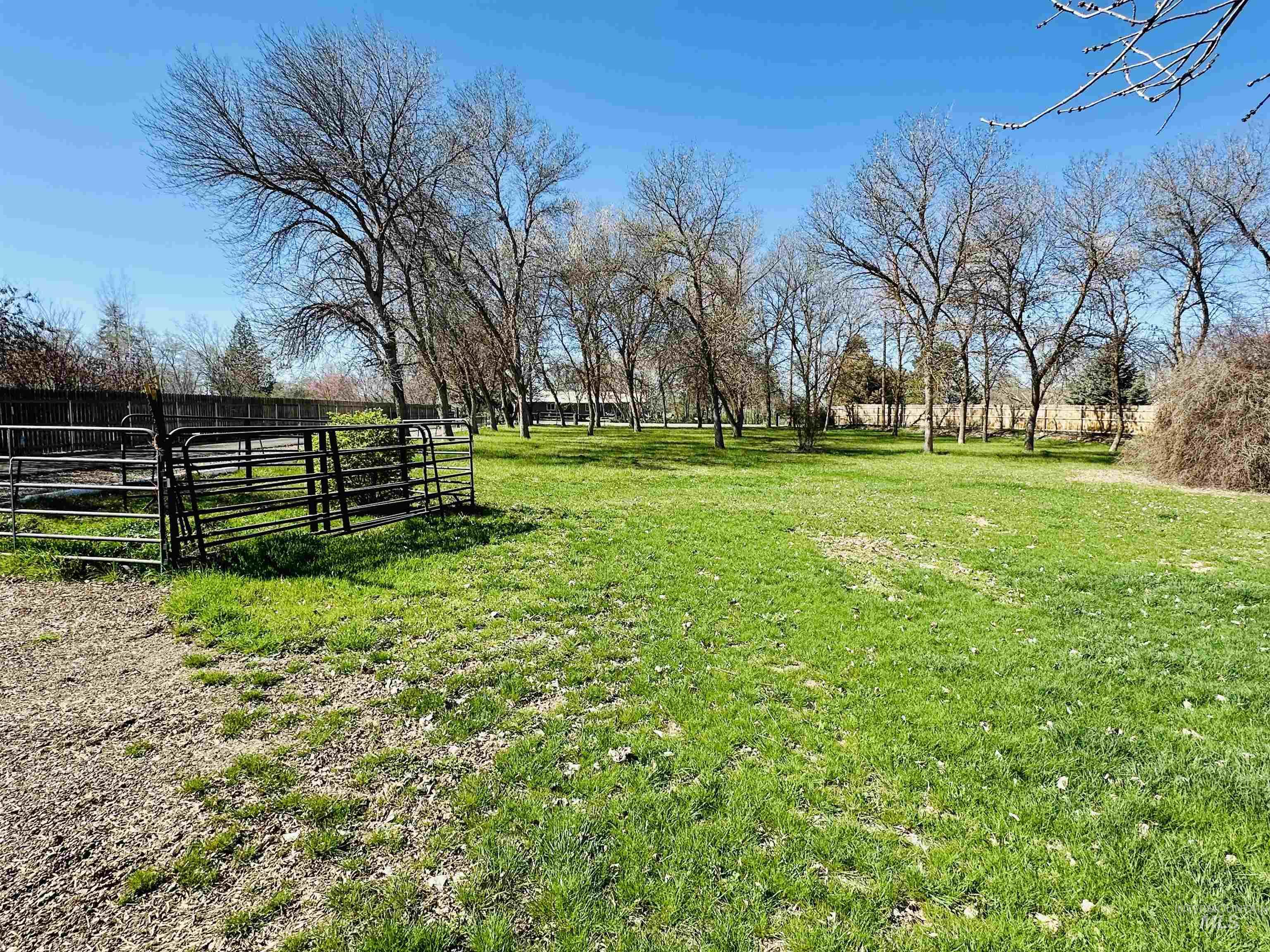 319 SnowMoody way, Ontario, Oregon 97914, 3 Bedrooms, 2 Bathrooms, Residential For Sale, Price $729,000,MLS 98980964