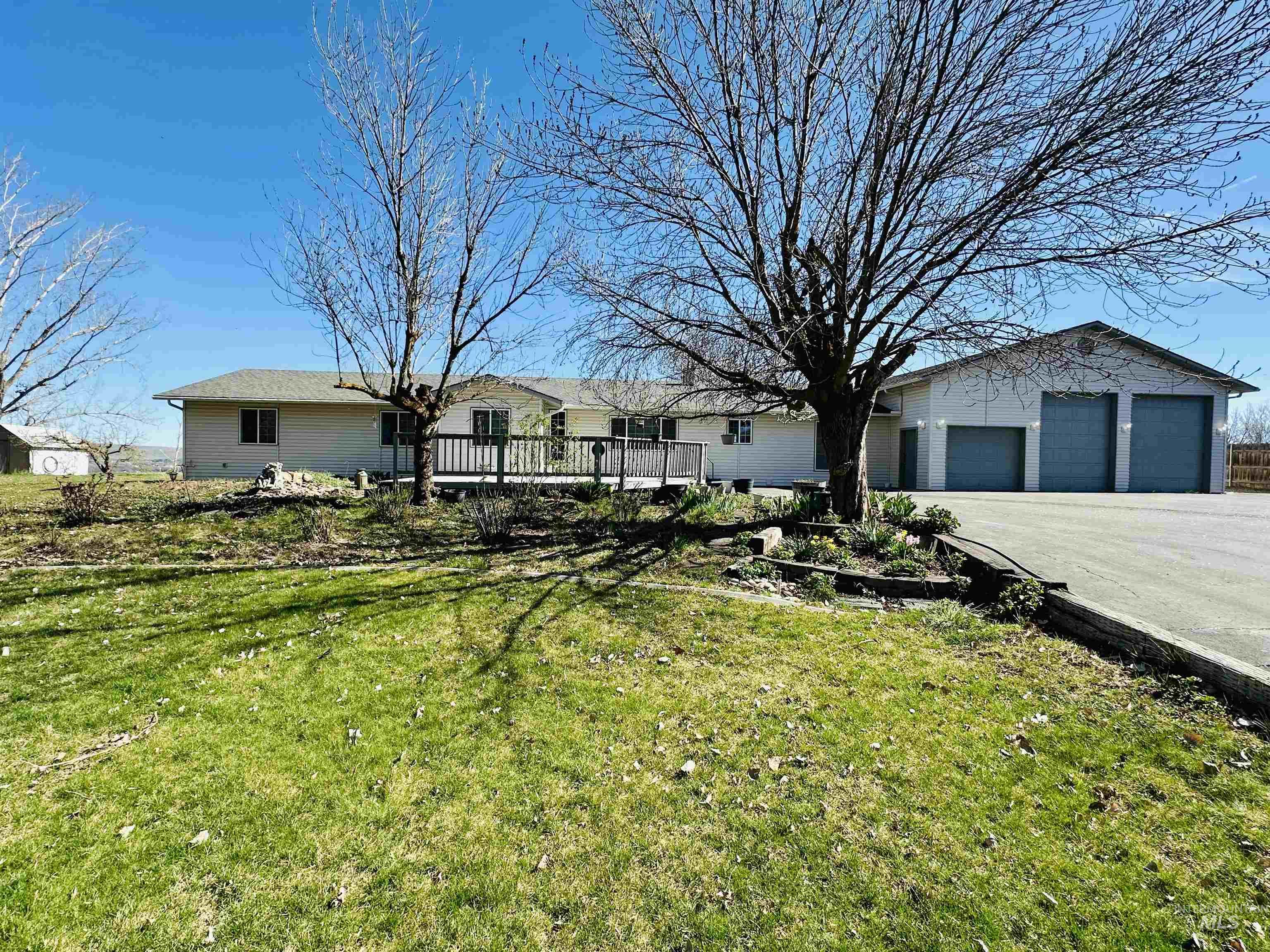 319 SnowMoody way, Ontario, Oregon 97914, 3 Bedrooms, 2 Bathrooms, Residential For Sale, Price $650,000,MLS 98980964