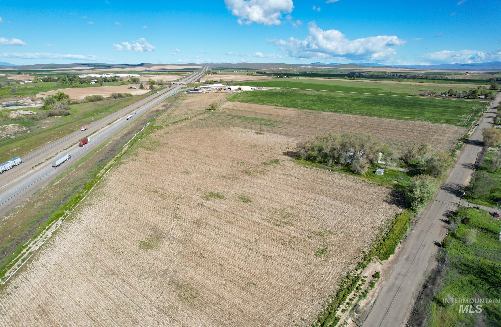 4465 Oak Road, Ontario, Oregon 97914, 4 Bedrooms, 2 Bathrooms, Farm & Ranch For Sale, Price $1,300,000,MLS 98980974