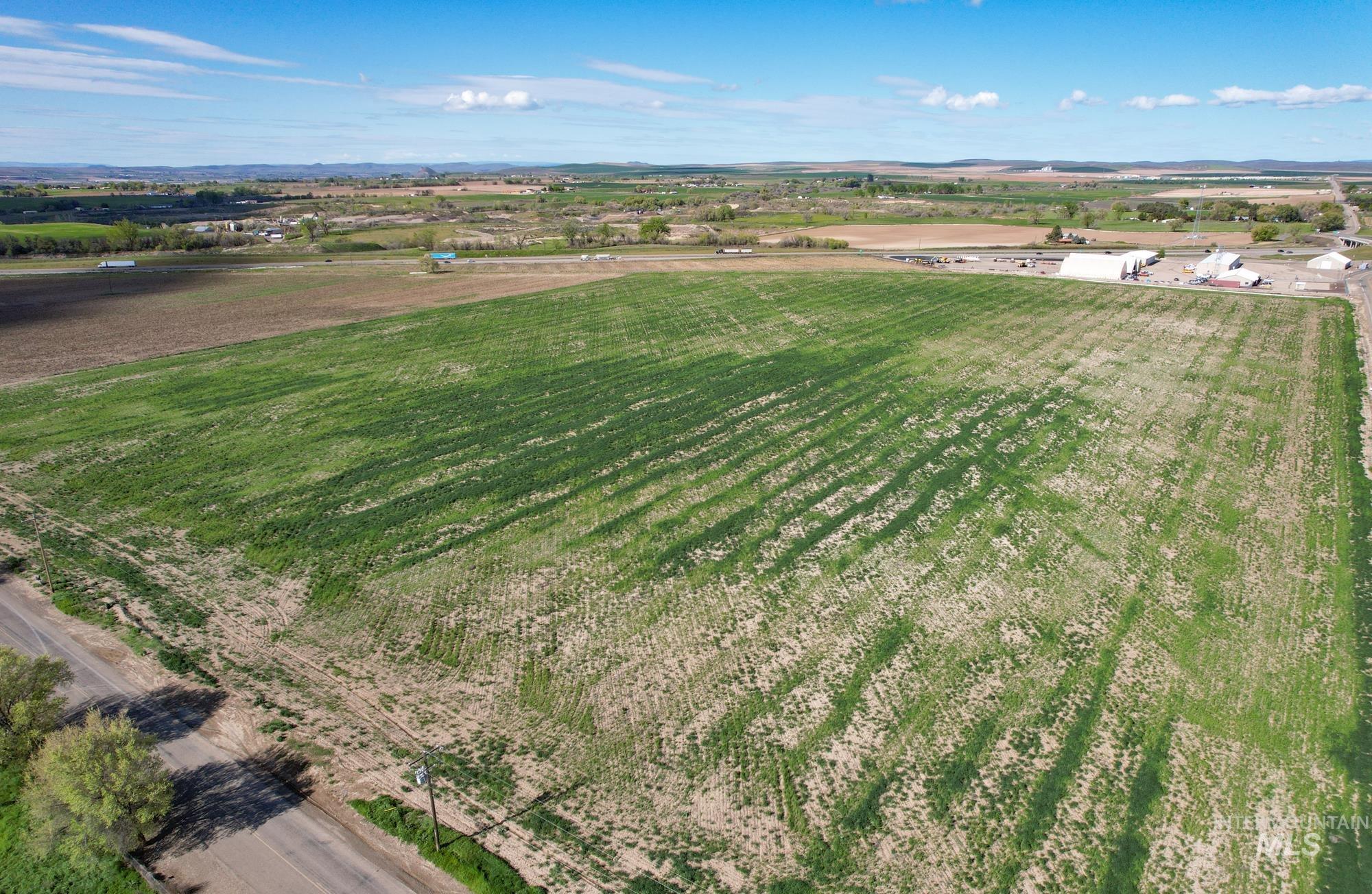 4465 Oak Road, Ontario, Oregon 97914, 4 Bedrooms, 2 Bathrooms, Farm & Ranch For Sale, Price $1,300,000, 98980974