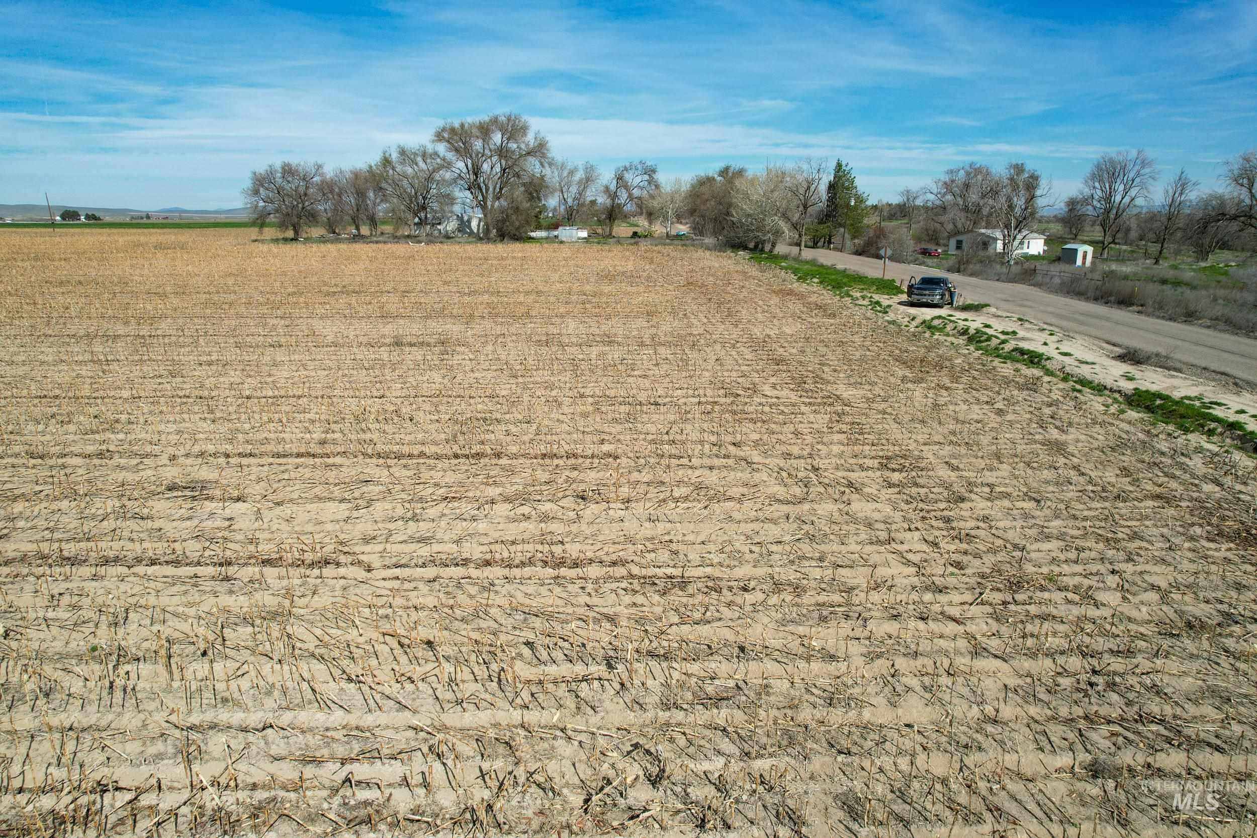 4465 Oak Road, Ontario, Oregon 97914, 4 Bedrooms, 2 Bathrooms, Farm & Ranch For Sale, Price $1, 98980974