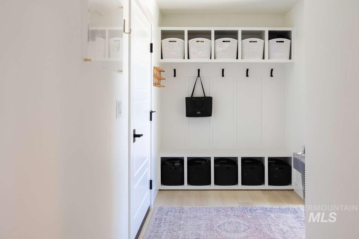 3461 E 3890 N, Kimberly, Idaho 83341, 5 Bedrooms, 4 Bathrooms, Residential For Sale, Price $965,000, 98980976