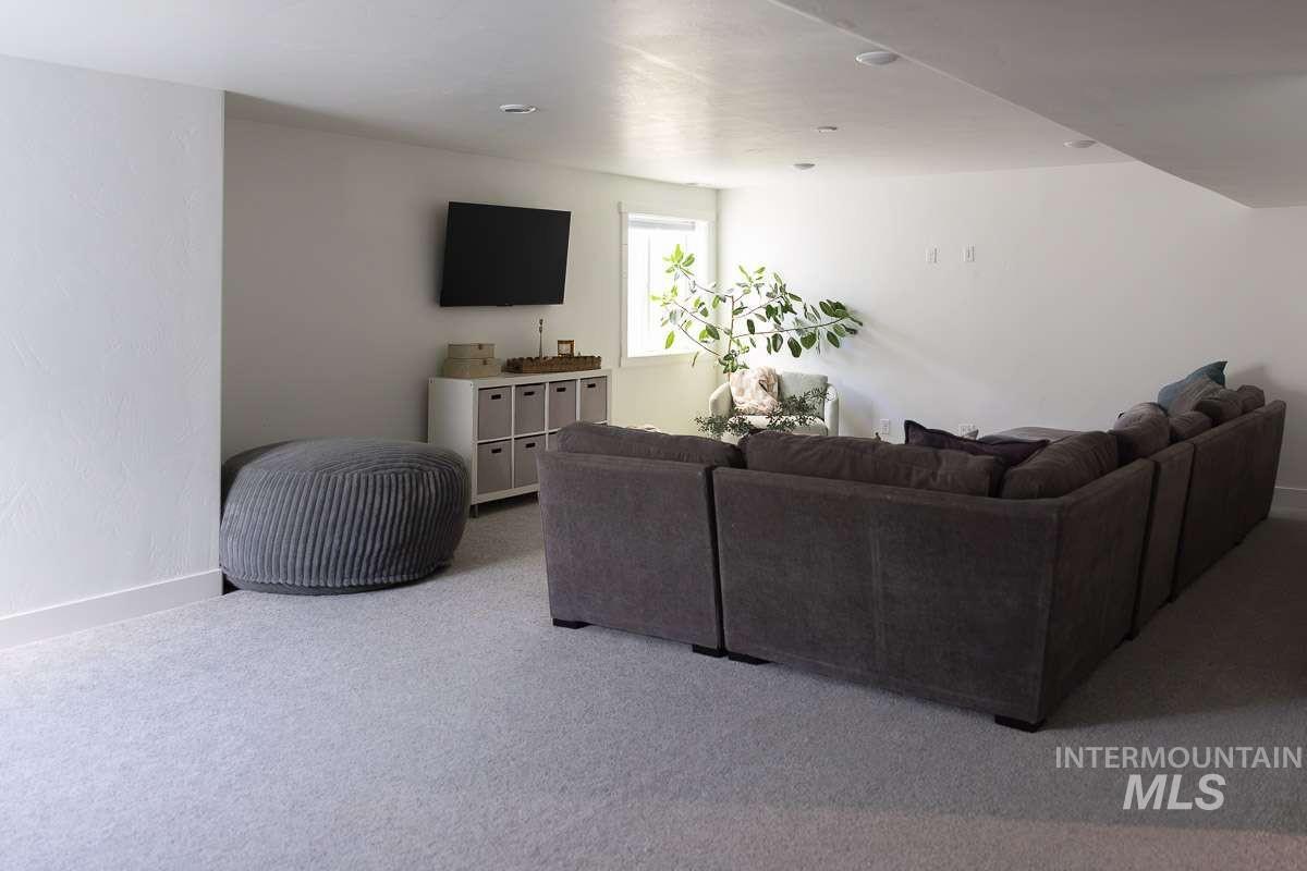 3461 E 3890 N, Kimberly, Idaho 83341, 5 Bedrooms, 4 Bathrooms, Residential For Sale, Price $965,000, 98980976