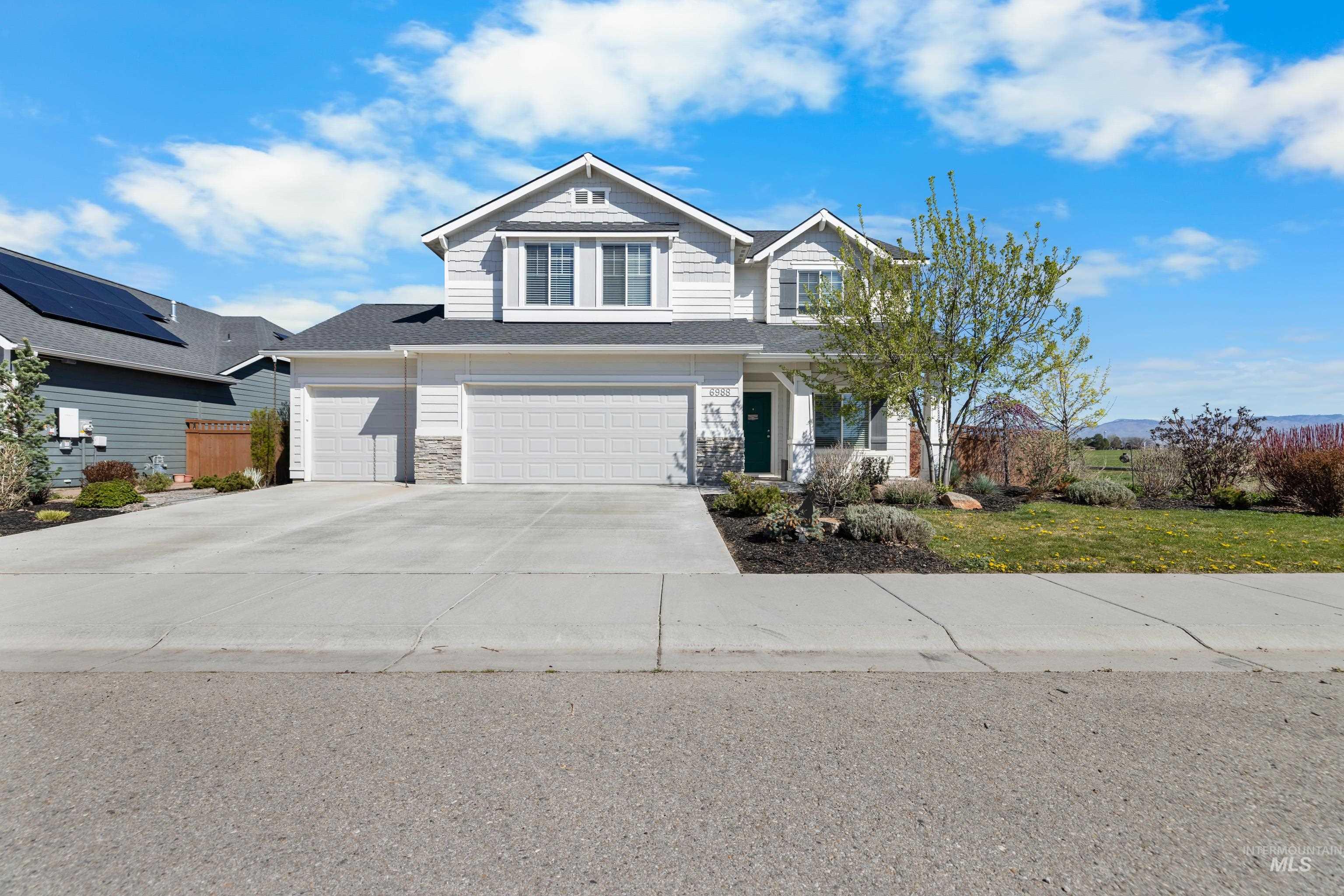 6988 W Spur Street, Boise, Idaho 83709, 5 Bedrooms, 3 Bathrooms, Residential For Sale, Price $629,900, 98980977
