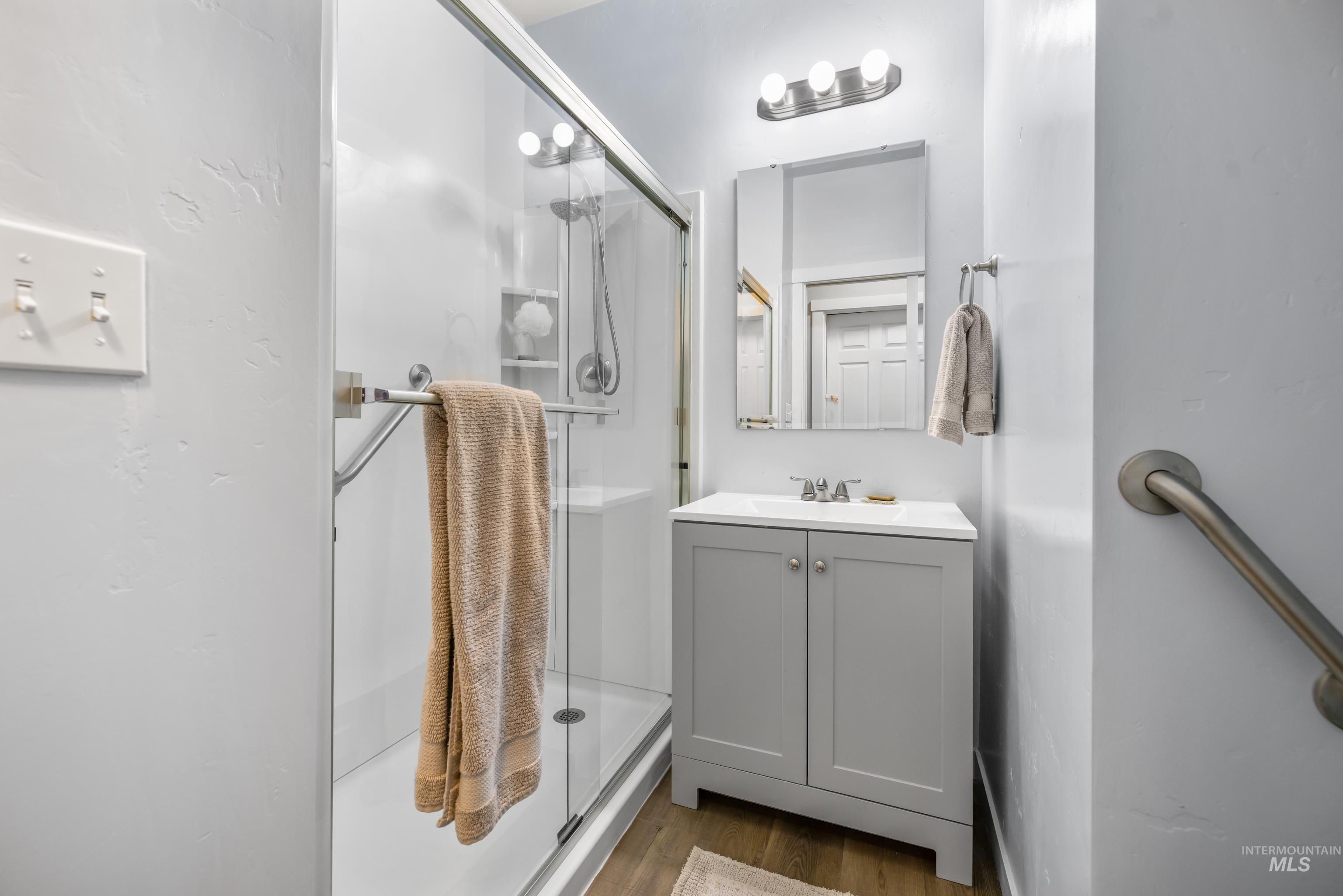 6988 W Spur Street, Boise, Idaho 83709, 5 Bedrooms, 3 Bathrooms, Residential For Sale, Price $629,900, 98980977