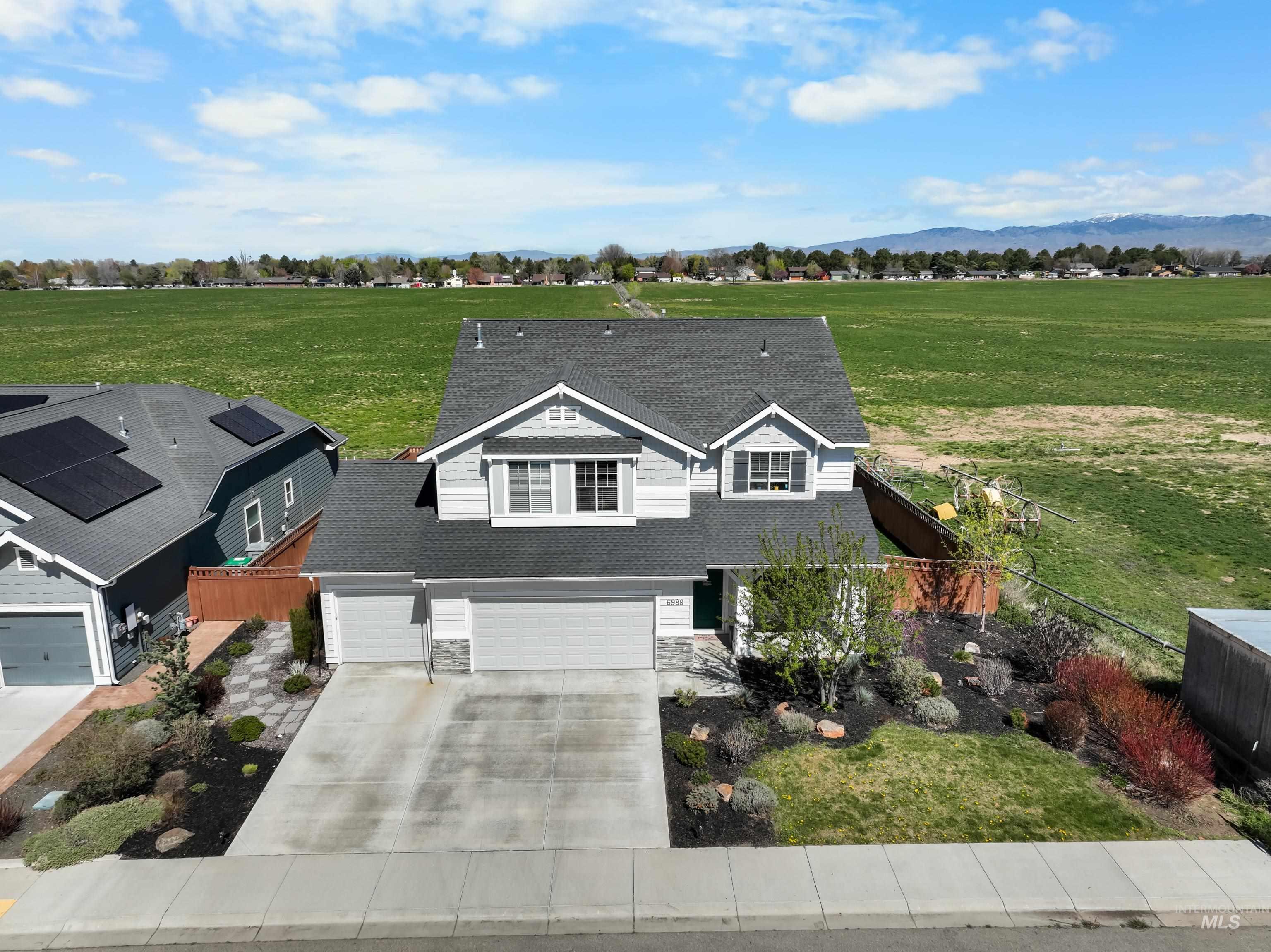 6988 W Spur Street, Boise, Idaho 83709, 5 Bedrooms, 3 Bathrooms, Residential For Sale, Price $629,900, 98980977