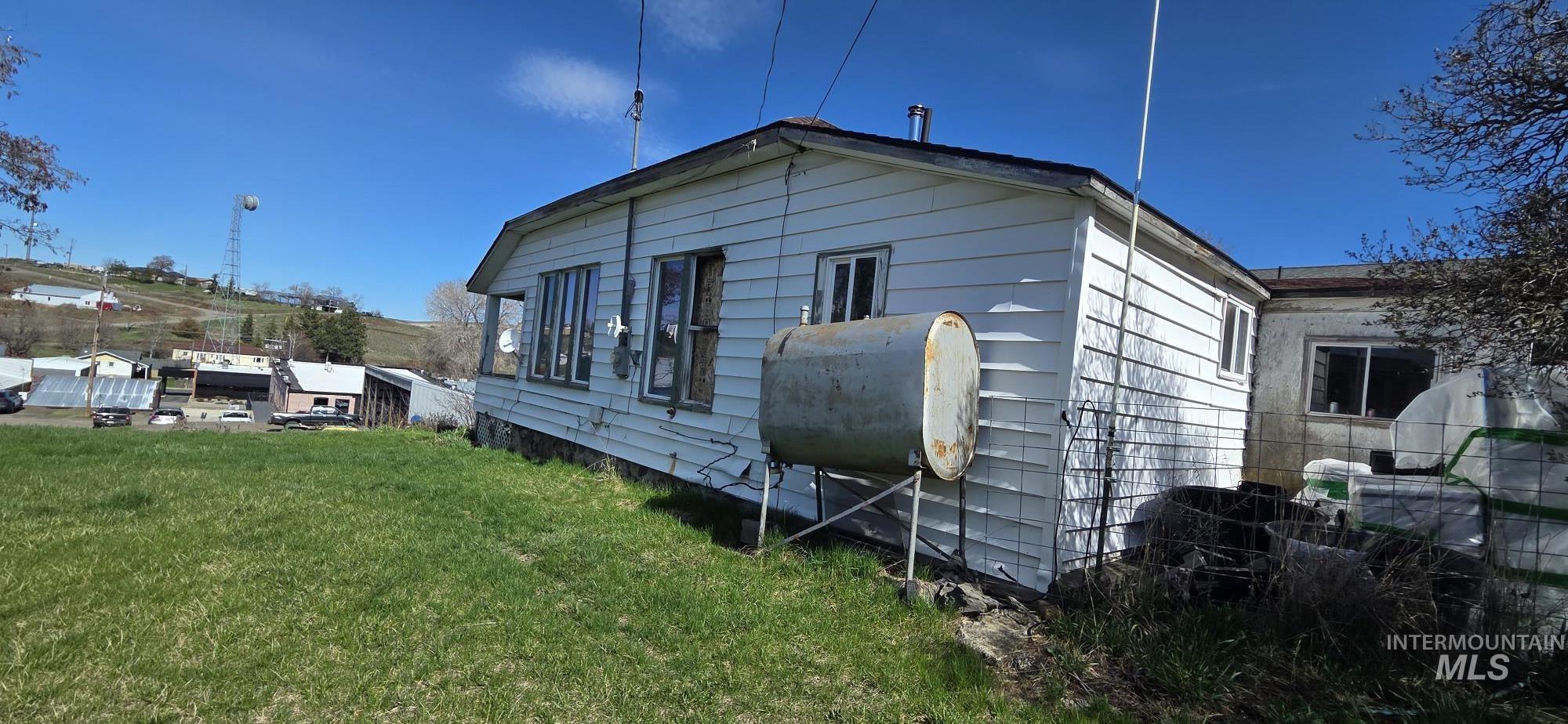 405 1st S Street, CottonWood, Idaho 83522, 2 Bedrooms, 1 Bathroom, Residential For Sale, Price $50,000, 98980984