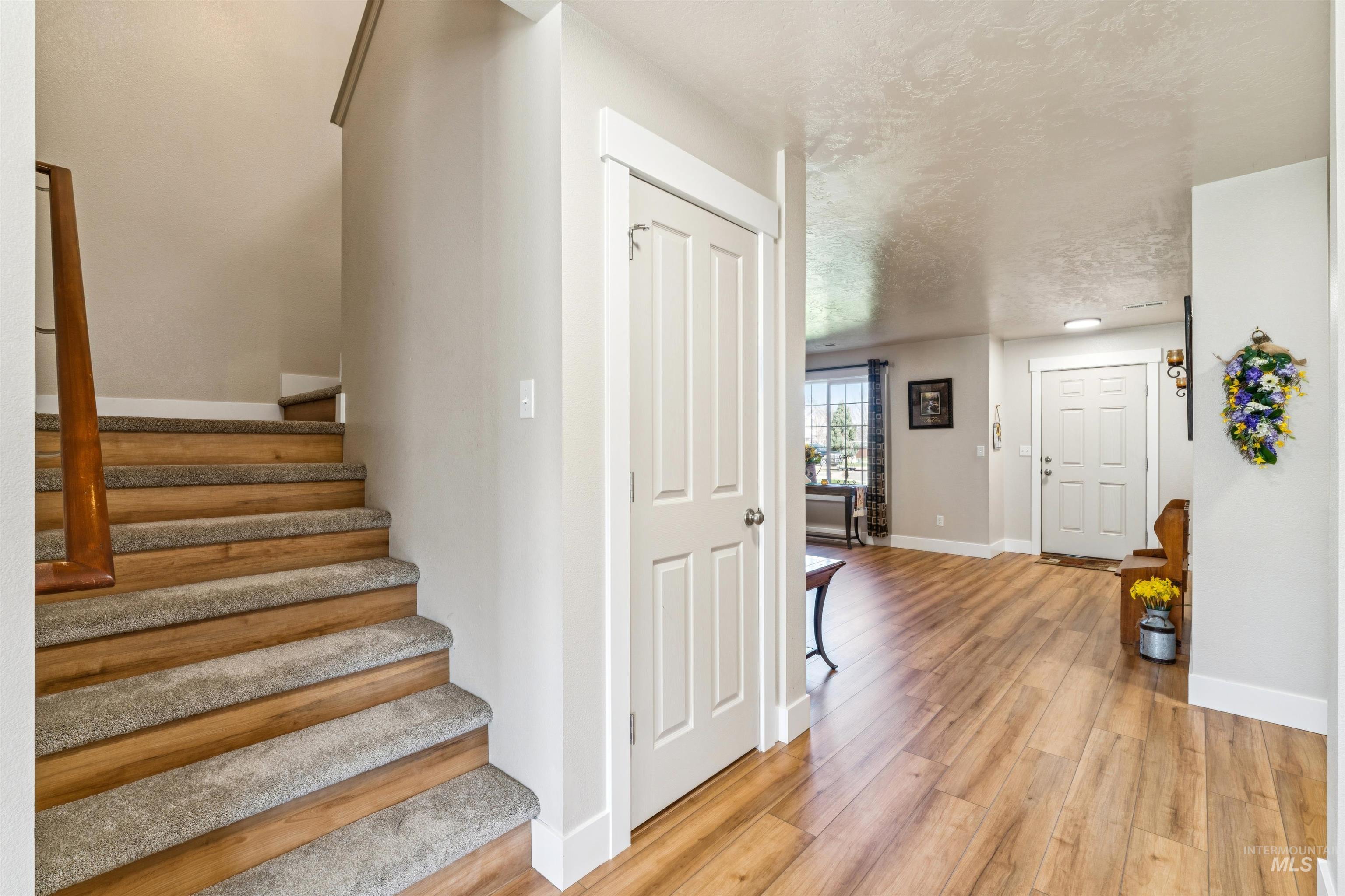 1028 N Star Bright Lane, Star, Idaho 83669, 4 Bedrooms, 2.5 Bathrooms, Residential For Sale, Price $529,900, 98980986