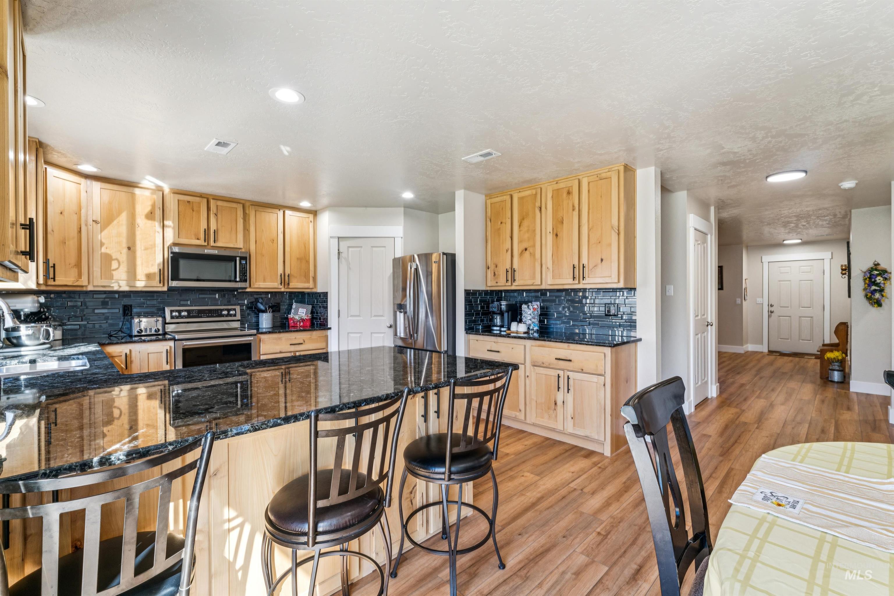 1028 N Star Bright Lane, Star, Idaho 83669, 4 Bedrooms, 2.5 Bathrooms, Residential For Sale, Price $529,900, 98980986