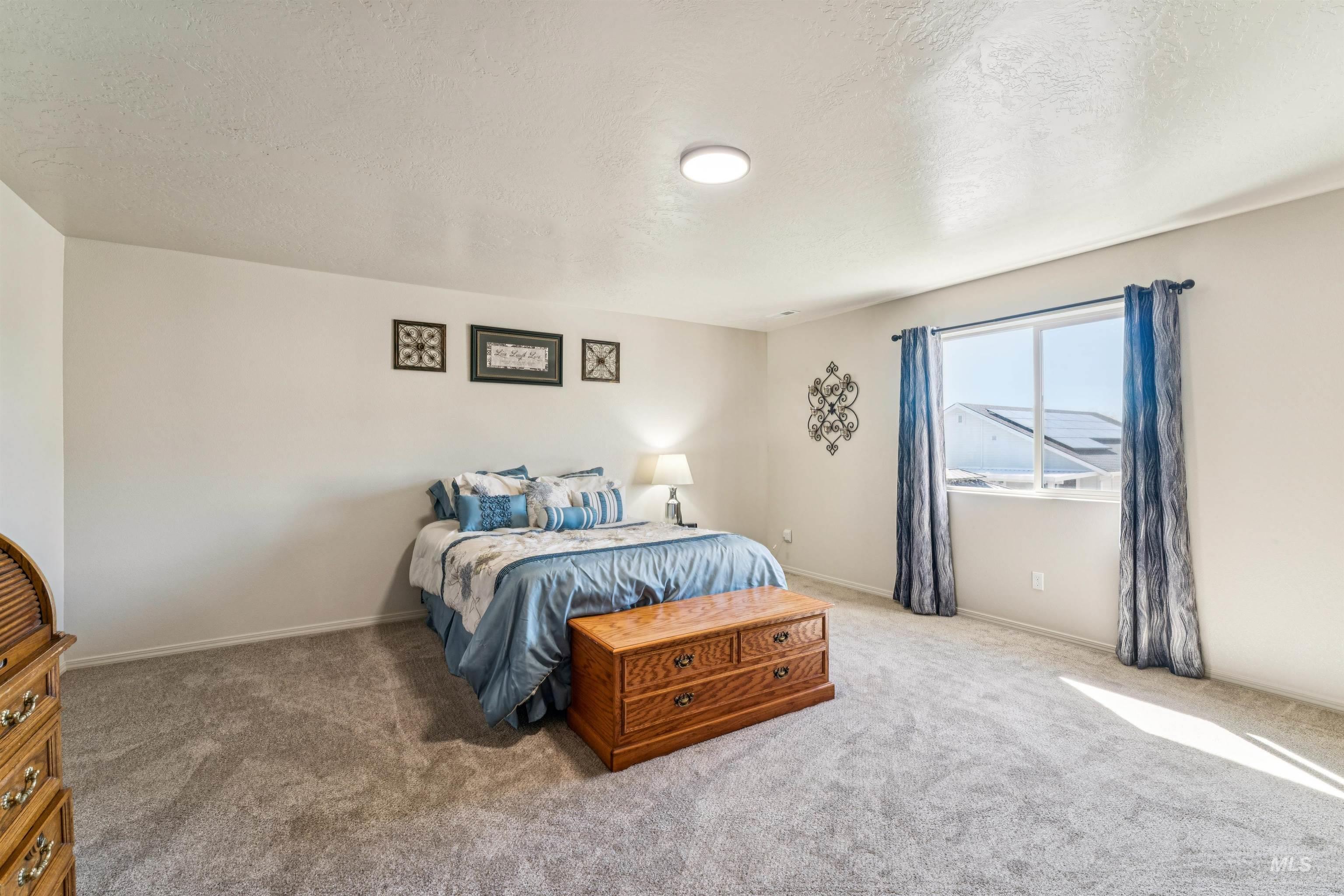 1028 N Star Bright Lane, Star, Idaho 83669, 4 Bedrooms, 2.5 Bathrooms, Residential For Sale, Price $529,900, 98980986