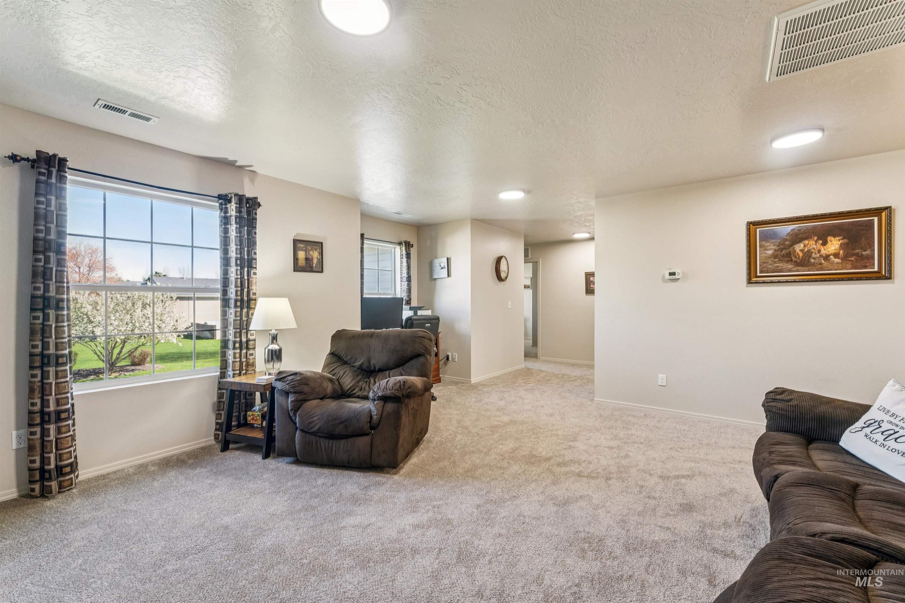 1028 N Star Bright Lane, Star, Idaho 83669, 4 Bedrooms, 2.5 Bathrooms, Residential For Sale, Price $529,900, 98980986