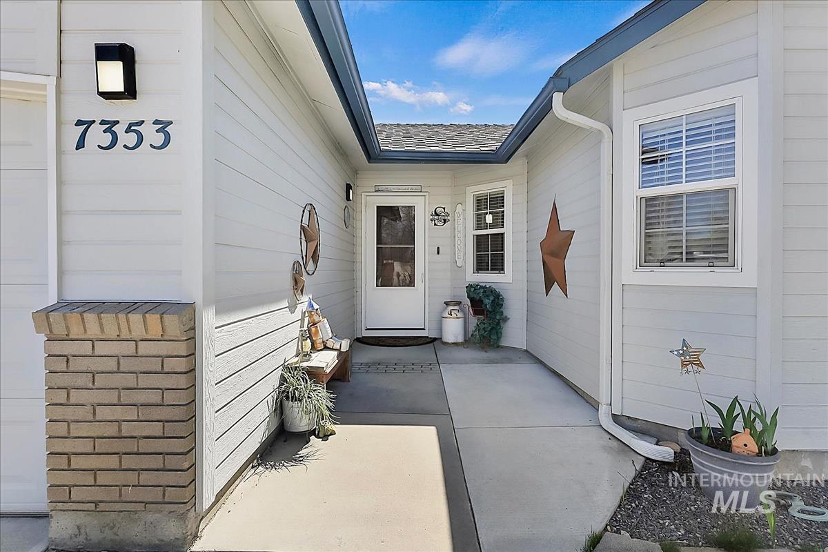 7353 Newbrook Dr, Nampa, Idaho 83687, 3 Bedrooms, 2 Bathrooms, Residential For Sale, Price $414,900, 98980989