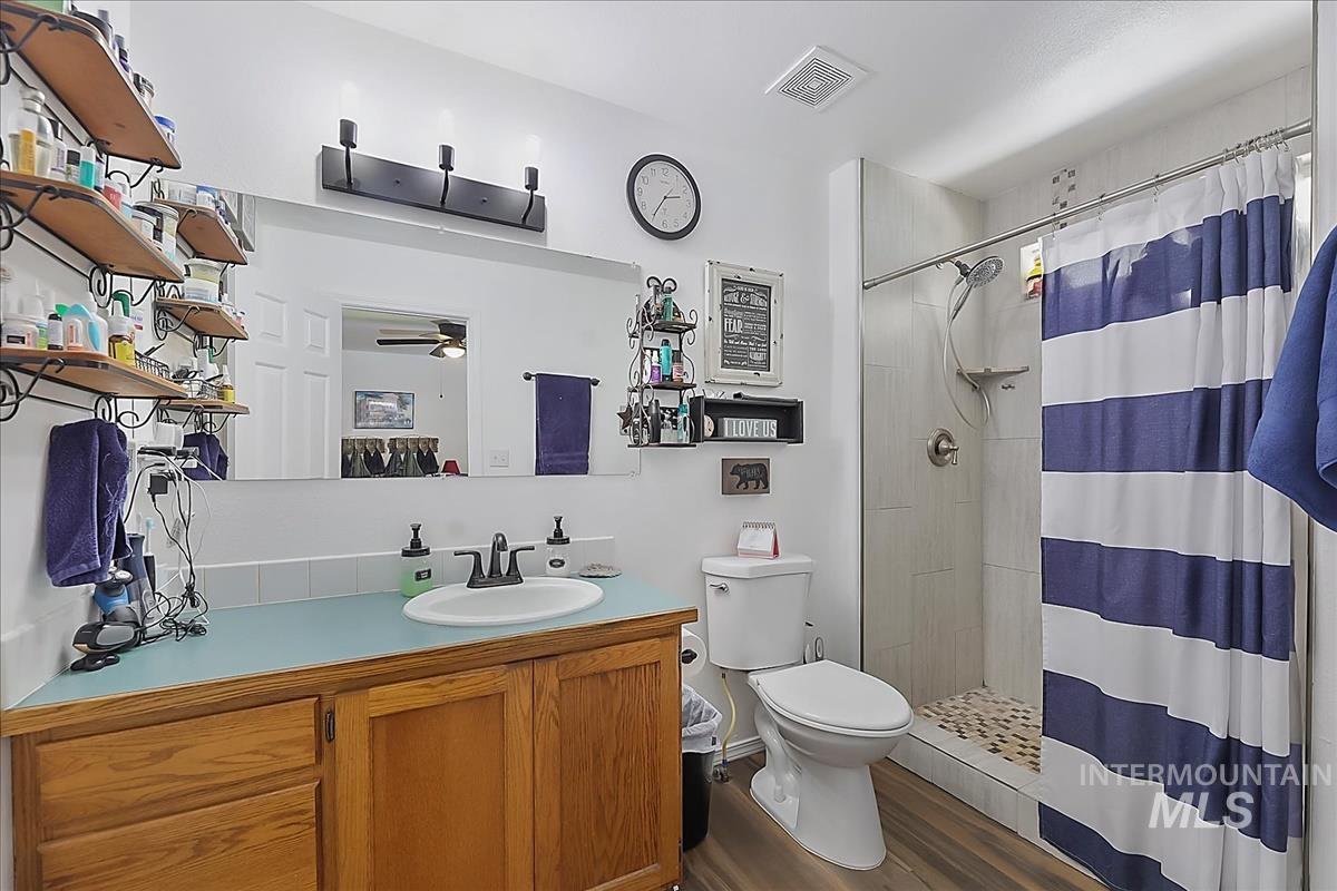 7353 Newbrook Dr, Nampa, Idaho 83687, 3 Bedrooms, 2 Bathrooms, Residential For Sale, Price $414,900, 98980989