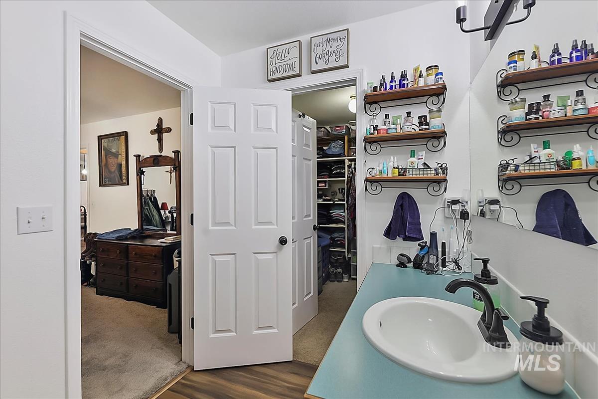 7353 Newbrook Dr, Nampa, Idaho 83687, 3 Bedrooms, 2 Bathrooms, Residential For Sale, Price $414,900, 98980989