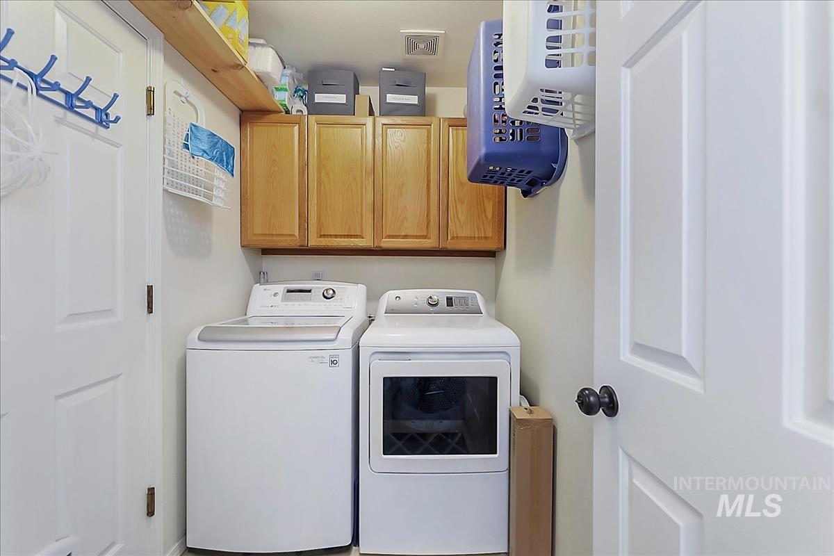 7353 Newbrook Dr, Nampa, Idaho 83687, 3 Bedrooms, 2 Bathrooms, Residential For Sale, Price $414,900, 98980989