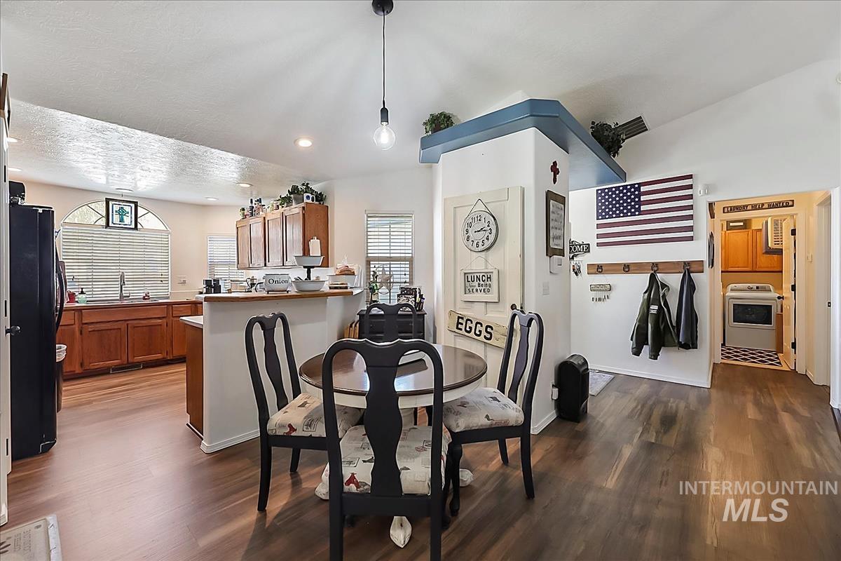 7353 Newbrook Dr, Nampa, Idaho 83687, 3 Bedrooms, 2 Bathrooms, Residential For Sale, Price $414,900, 98980989