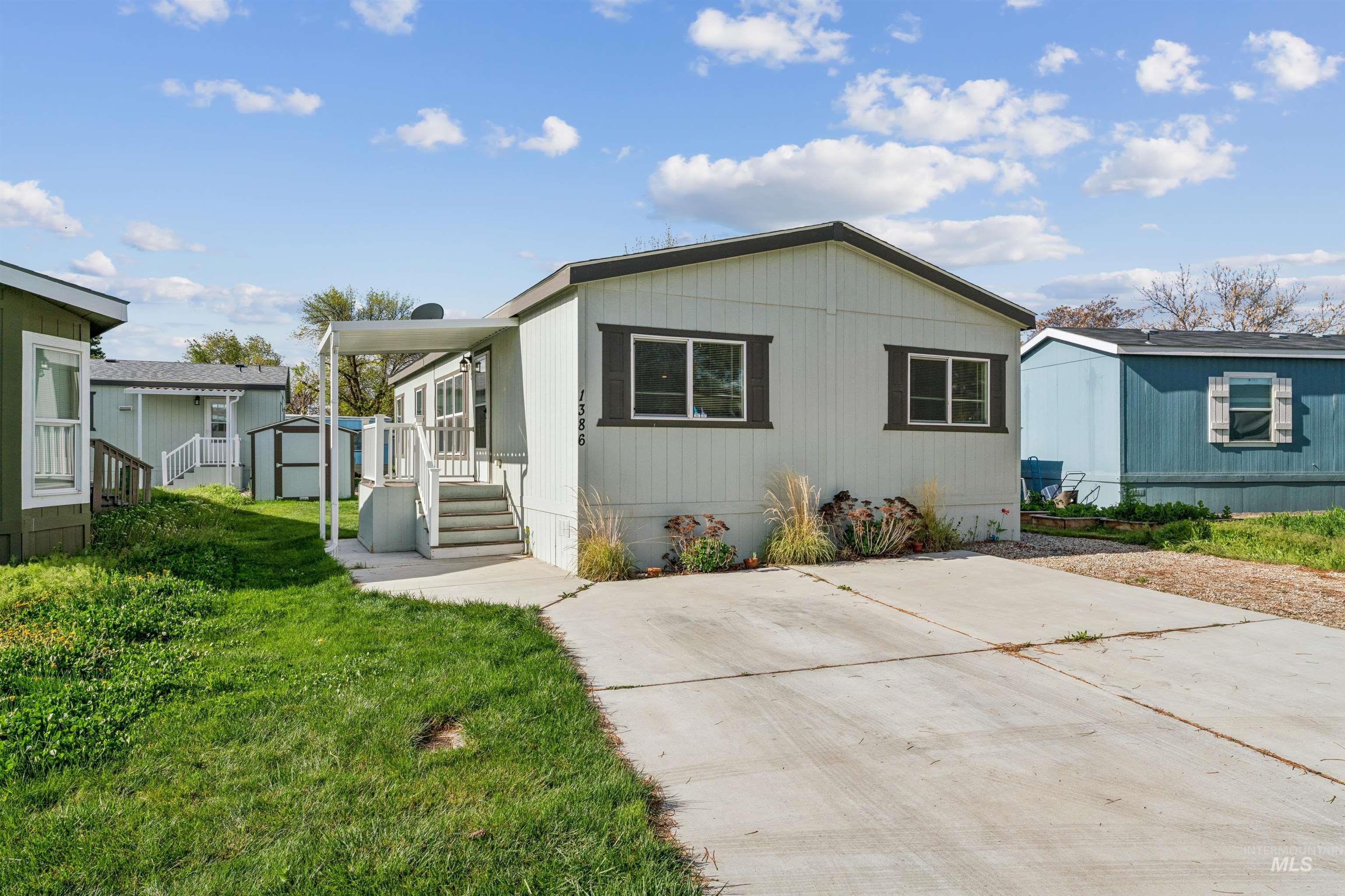 1386 N Arrow Ln, Boise, Idaho 83704-9649, 3 Bedrooms, 2 Bathrooms, Residential For Sale, Price $120,000, 98980992