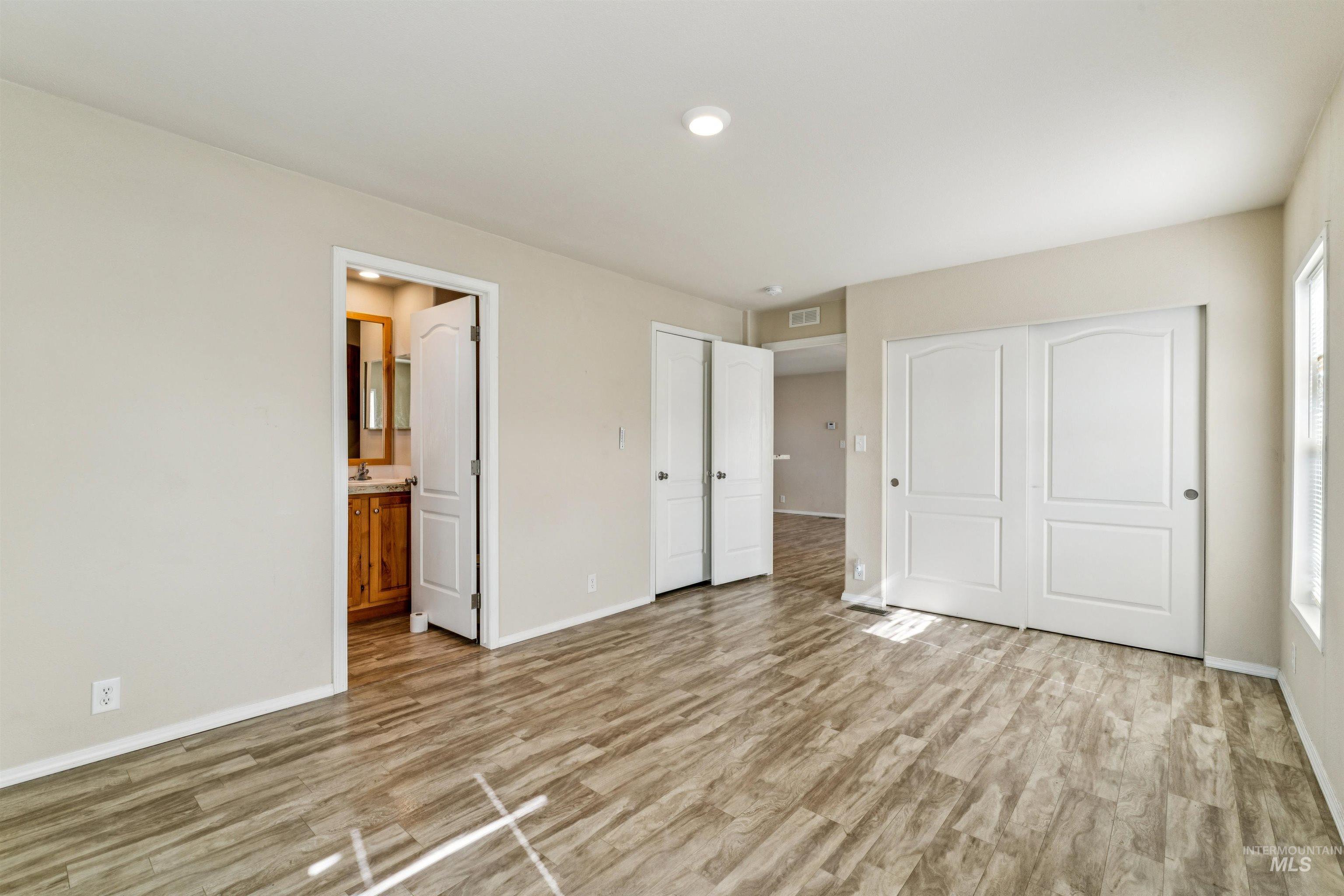 1386 N Arrow Ln, Boise, Idaho 83704-9649, 3 Bedrooms, 2 Bathrooms, Residential For Sale, Price $120,000, 98980992