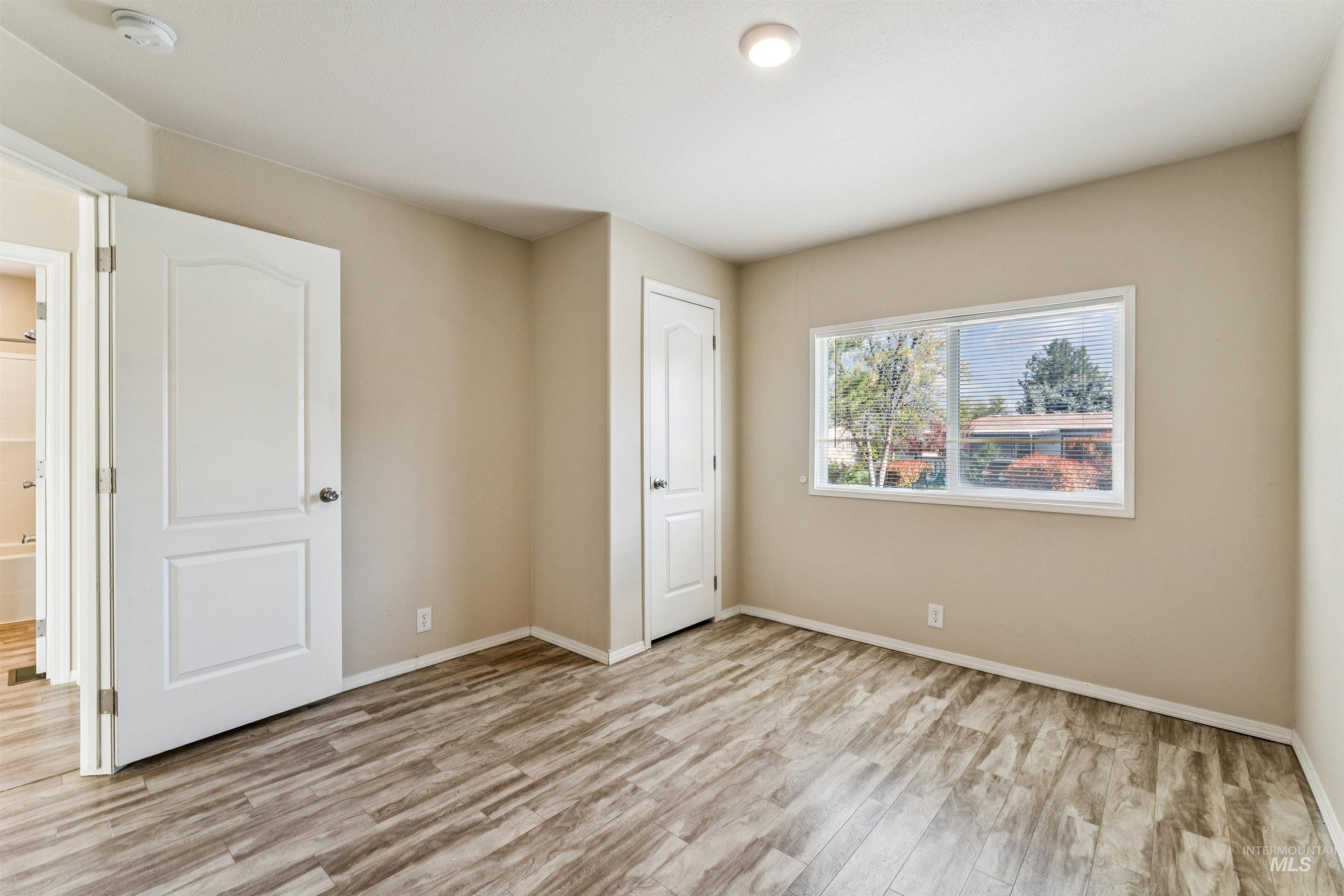 1386 N Arrow Ln, Boise, Idaho 83704-9649, 3 Bedrooms, 2 Bathrooms, Residential For Sale, Price $120,000, 98980992