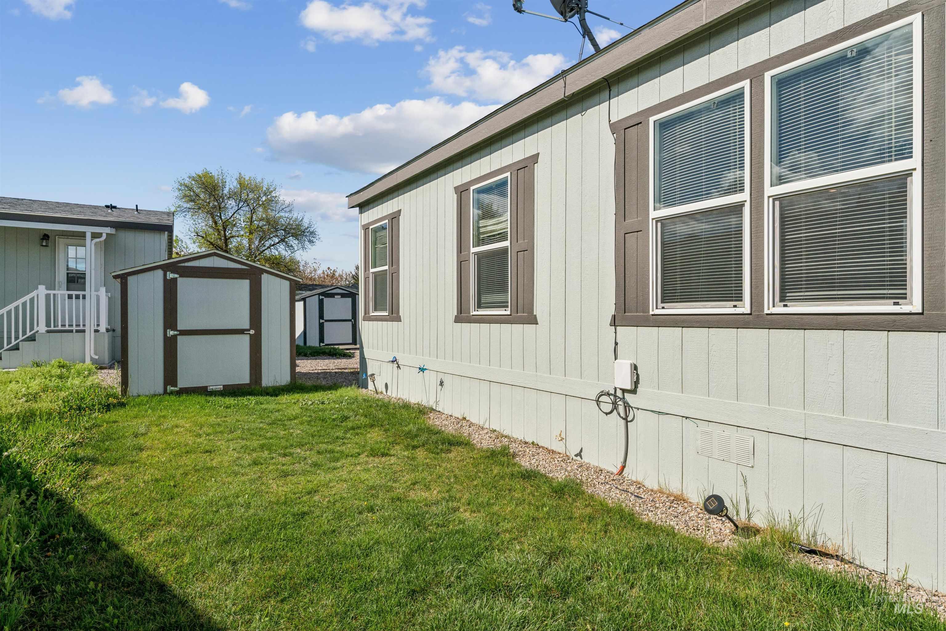 1386 N Arrow Ln, Boise, Idaho 83704-9649, 3 Bedrooms, 2 Bathrooms, Residential For Sale, Price $120,000, 98980992