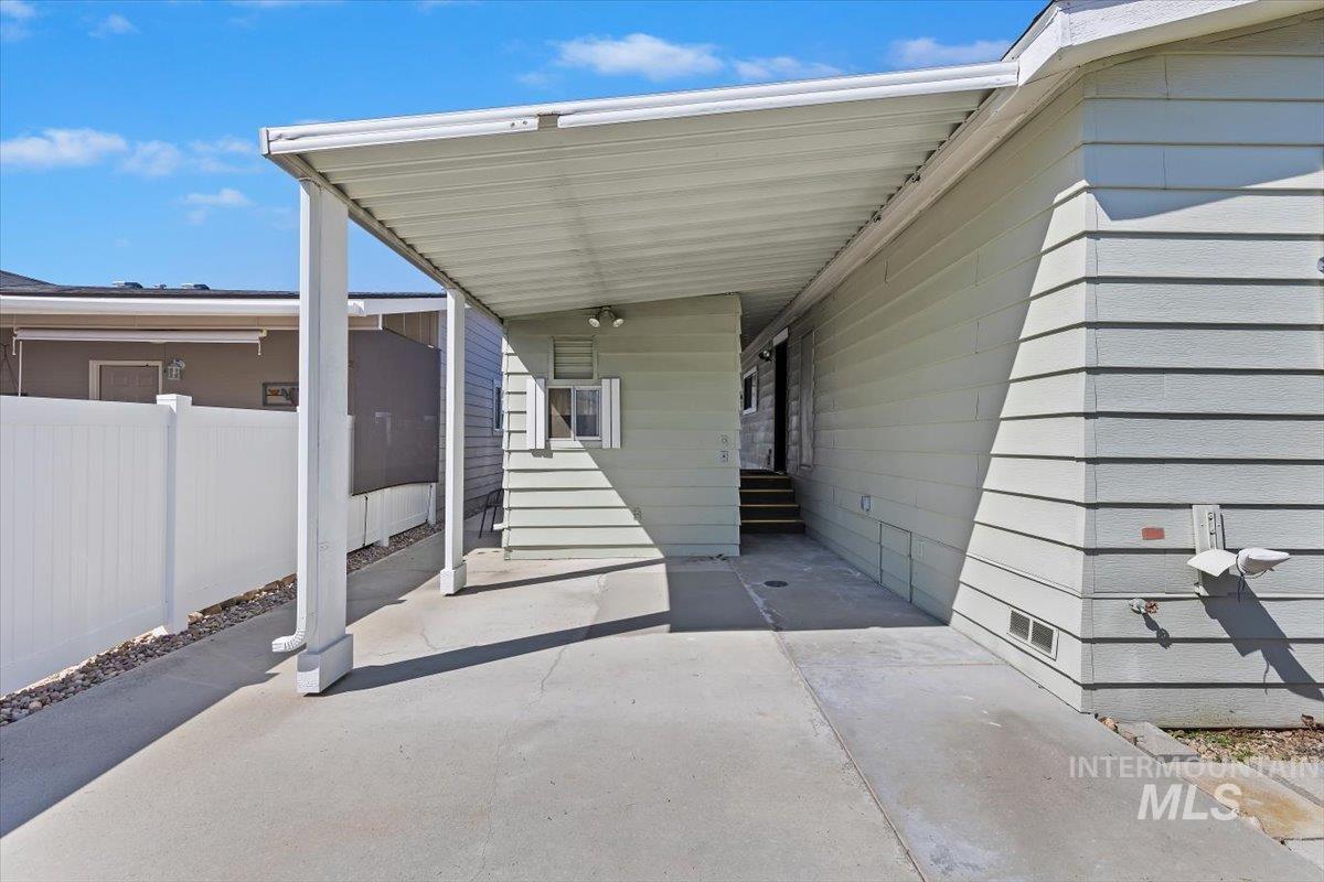 9390 Ustick Rd, Boise, Idaho 83704, 2 Bedrooms, 2 Bathrooms, Residential For Sale, Price $129,000, 98980993