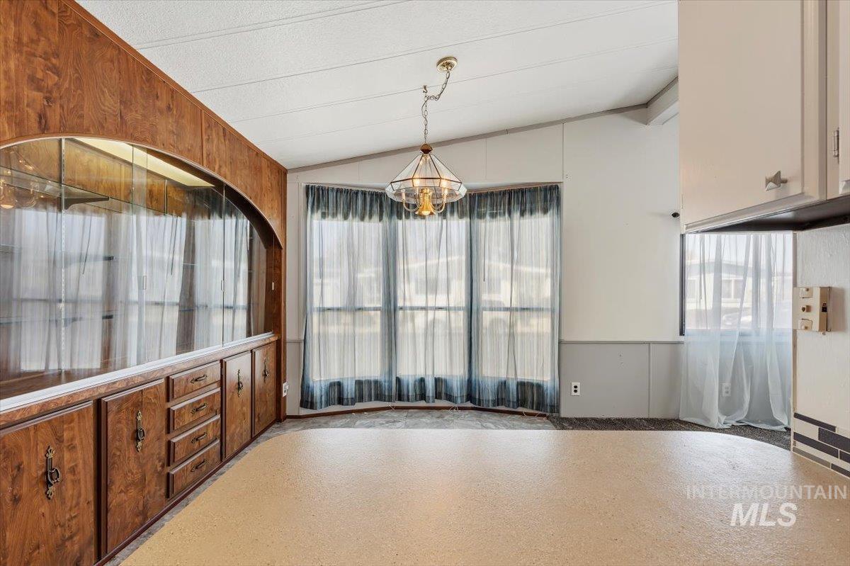 9390 Ustick Rd, Boise, Idaho 83704, 2 Bedrooms, 2 Bathrooms, Residential For Sale, Price $129,000, 98980993