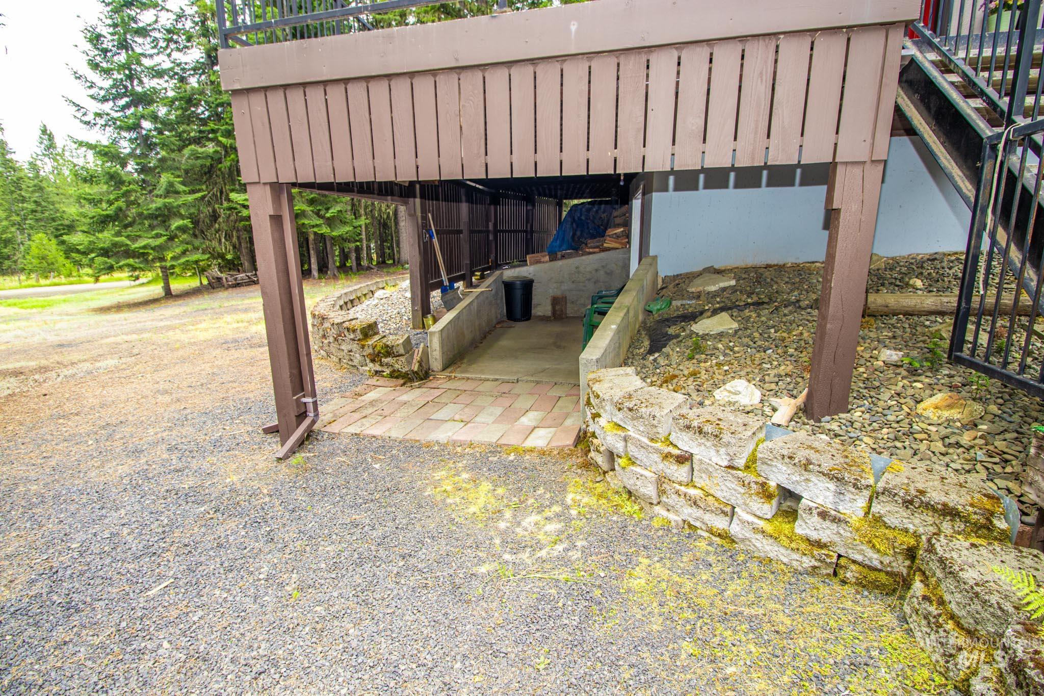 20888 Upper Fords Creek Rd, Weippe, Idaho 83553, 2 Bedrooms, 2 Bathrooms, Residential For Sale, Price $529,000, 98980995