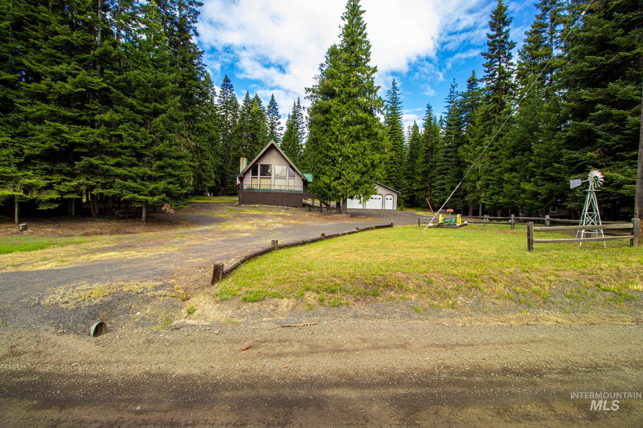 20888 Upper Fords Creek Rd, Weippe, Idaho 83553, 2 Bedrooms, 2 Bathrooms, Residential For Sale, Price $529,000, 98980995