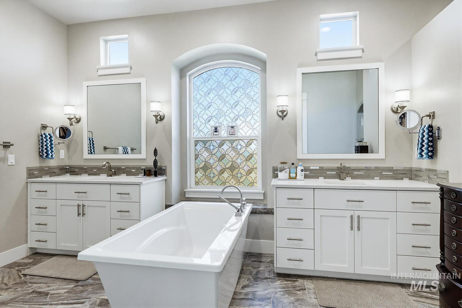 2097 N World Cup Way, Eagle, Idaho 83616, 6 Bedrooms, 5 Bathrooms, Residential For Sale, Price $1,414,740,MLS 98980999