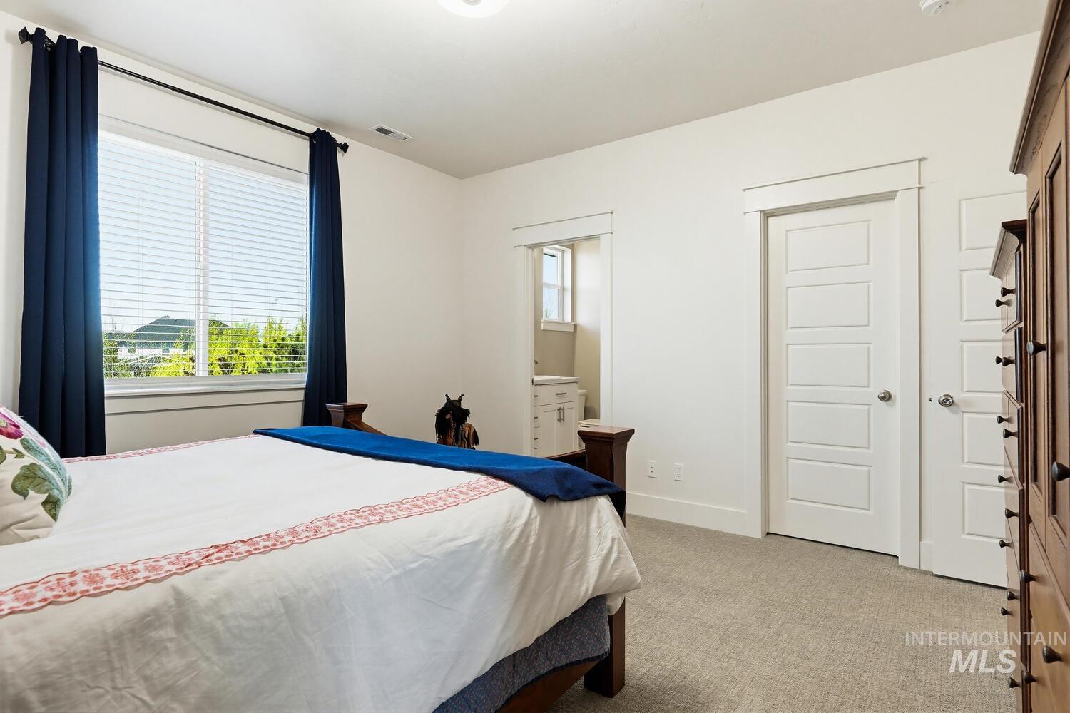 2097 N World Cup Way, Eagle, Idaho 83616, 6 Bedrooms, 5 Bathrooms, Residential For Sale, Price $1,414,740, 98980999