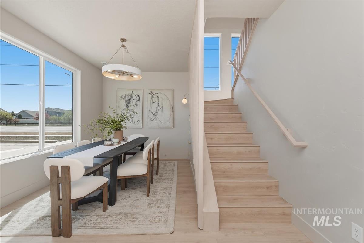 29 N Feather Reed Ave., Meridian, Idaho 83642, 3 Bedrooms, 2.5 Bathrooms, Residential For Sale, Price $619,900, 98981004